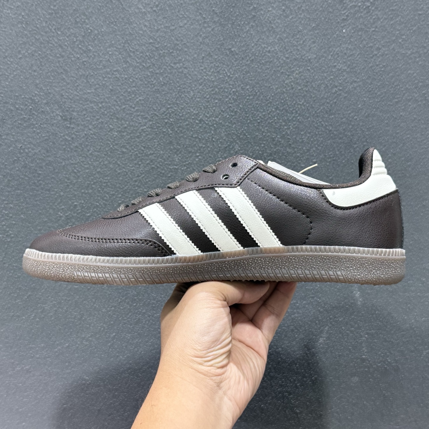 Adidas Originals SAMBA W 桑巴舞系列绅士德训足球风百搭低帮休闲运动板鞋 IH3982-126-Top High Quatity Cheap Sneakers Fashion Clothing Clothes Bags handbags Shoes of all Brand wholesale With The best Quality And Beautiful Price from China Factory Chinese suppliers wholesaler seller Adidas Originals SAMBA W 桑巴舞系列绅士德训足球风百搭低帮休闲运动板鞋 IH3982-126