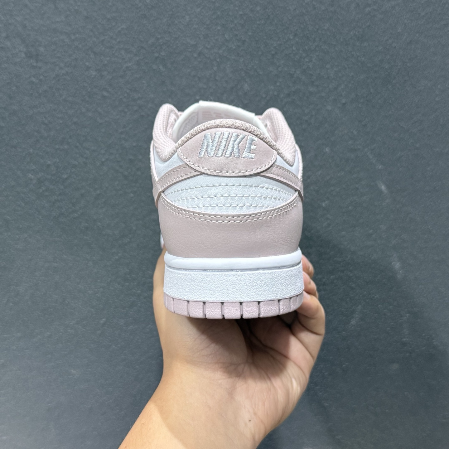 Nike SB Dunk Low 淡粉色 低帮休闲板鞋 IM6572-103-Top High Quatity Cheap Sneakers Fashion Clothing Clothes Bags handbags Shoes of all Brand wholesale With The best Quality And Beautiful Price from China Factory Chinese suppliers wholesaler seller Nike SB Dunk Low 淡粉色 低帮休闲板鞋 IM6572-103