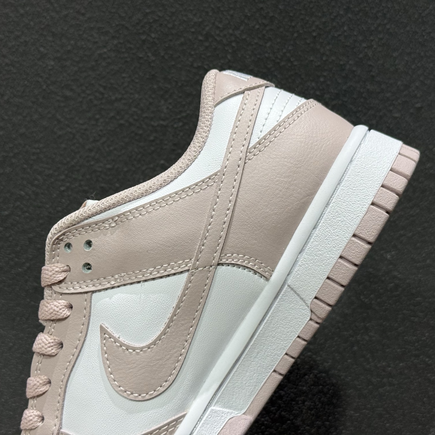 Nike SB Dunk Low 淡粉色 低帮休闲板鞋 IM6572-103-Top High Quatity Cheap Sneakers Fashion Clothing Clothes Bags handbags Shoes of all Brand wholesale With The best Quality And Beautiful Price from China Factory Chinese suppliers wholesaler seller Nike SB Dunk Low 淡粉色 低帮休闲板鞋 IM6572-103