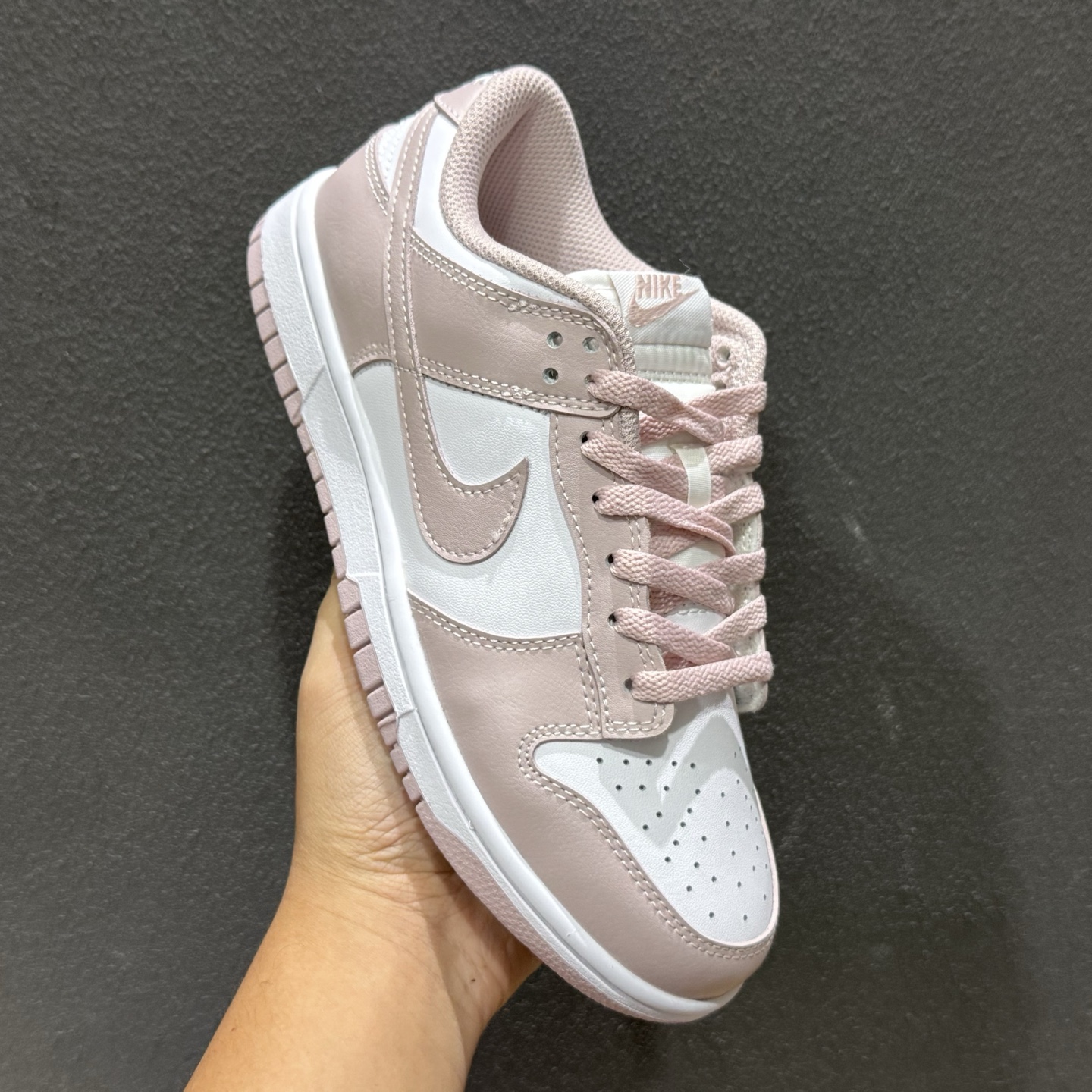 Nike SB Dunk Low 淡粉色 低帮休闲板鞋 IM6572-103-Top High Quatity Cheap Sneakers Fashion Clothing Clothes Bags handbags Shoes of all Brand wholesale With The best Quality And Beautiful Price from China Factory Chinese suppliers wholesaler seller Nike SB Dunk Low 淡粉色 低帮休闲板鞋 IM6572-103