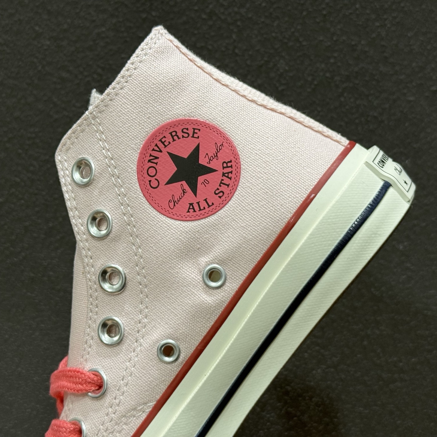 Converse Chuck 70 SNL 樱花粉 延续70s的经典鞋型工艺搭配粉色鞋面和橙色鞋带 A18854C-Top High Quatity Cheap Sneakers Fashion Clothing Clothes Bags handbags Shoes of all Brand wholesale With The best Quality And Beautiful Price from China Factory Chinese suppliers wholesaler seller Converse Chuck 70 SNL 樱花粉 延续70s的经典鞋型工艺搭配粉色鞋面和橙色鞋带 A18854C