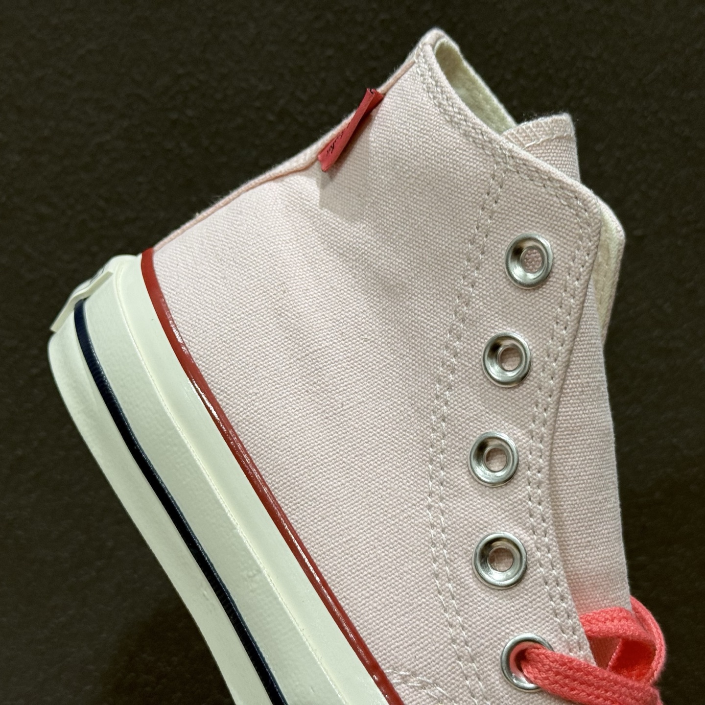 Converse Chuck 70 SNL 樱花粉 延续70s的经典鞋型工艺搭配粉色鞋面和橙色鞋带 A18854C-Top High Quatity Cheap Sneakers Fashion Clothing Clothes Bags handbags Shoes of all Brand wholesale With The best Quality And Beautiful Price from China Factory Chinese suppliers wholesaler seller Converse Chuck 70 SNL 樱花粉 延续70s的经典鞋型工艺搭配粉色鞋面和橙色鞋带 A18854C