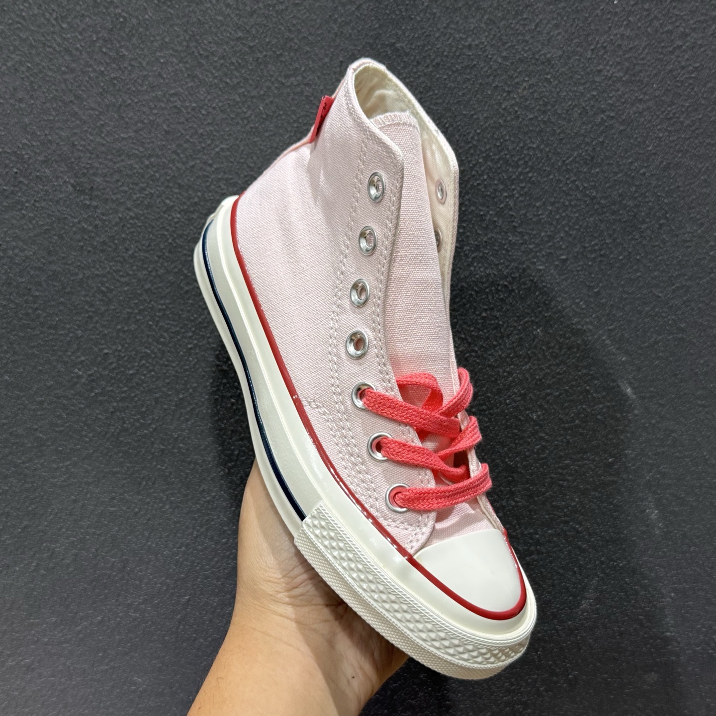 Converse Chuck 70 SNL 樱花粉 延续70s的经典鞋型工艺搭配粉色鞋面和橙色鞋带 A18854C-Top High Quatity Cheap Sneakers Fashion Clothing Clothes Bags handbags Shoes of all Brand wholesale With The best Quality And Beautiful Price from China Factory Chinese suppliers wholesaler seller Converse Chuck 70 SNL 樱花粉 延续70s的经典鞋型工艺搭配粉色鞋面和橙色鞋带 A18854C