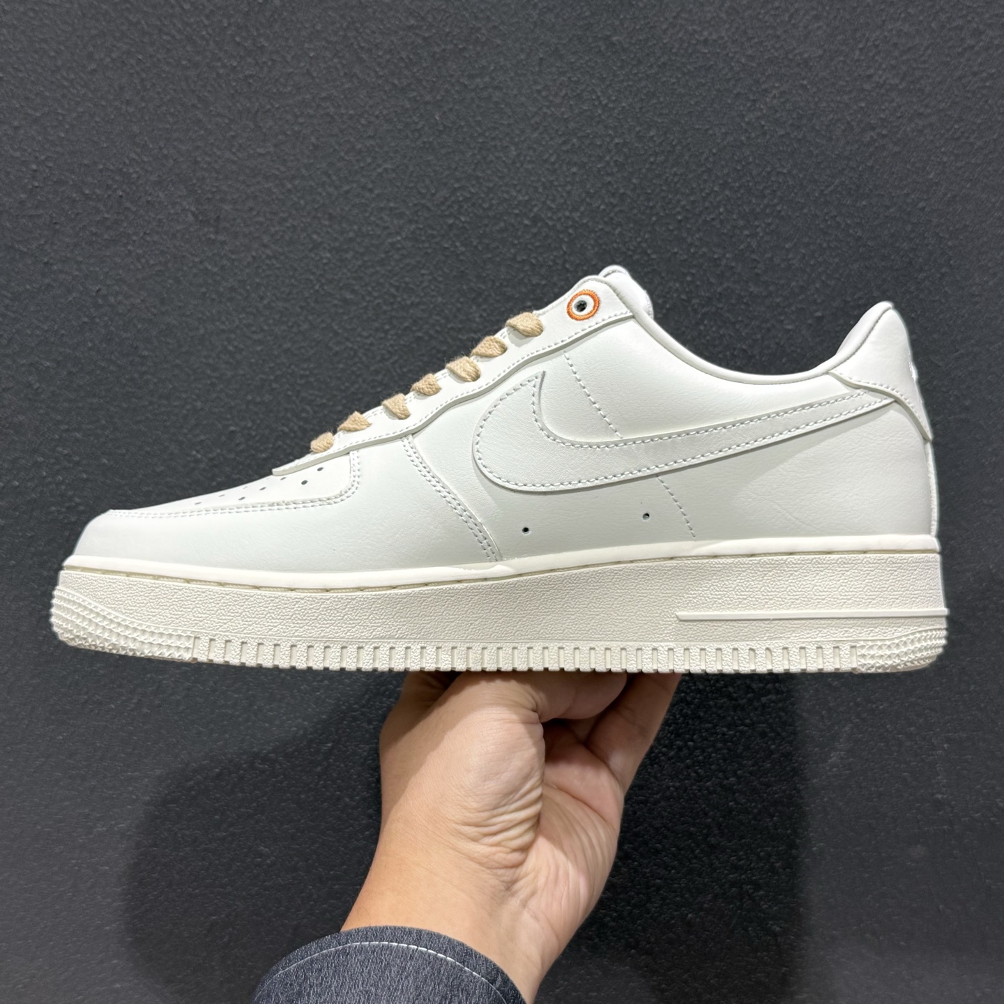NK Air Force 1 空军一号休闲板鞋 IR7011-121-Top High Quatity Cheap Sneakers Fashion Clothing Clothes Bags handbags Shoes of all Brand wholesale With The best Quality And Beautiful Price from China Factory Chinese suppliers wholesaler seller NK Air Force 1 空军一号休闲板鞋 IR7011-121