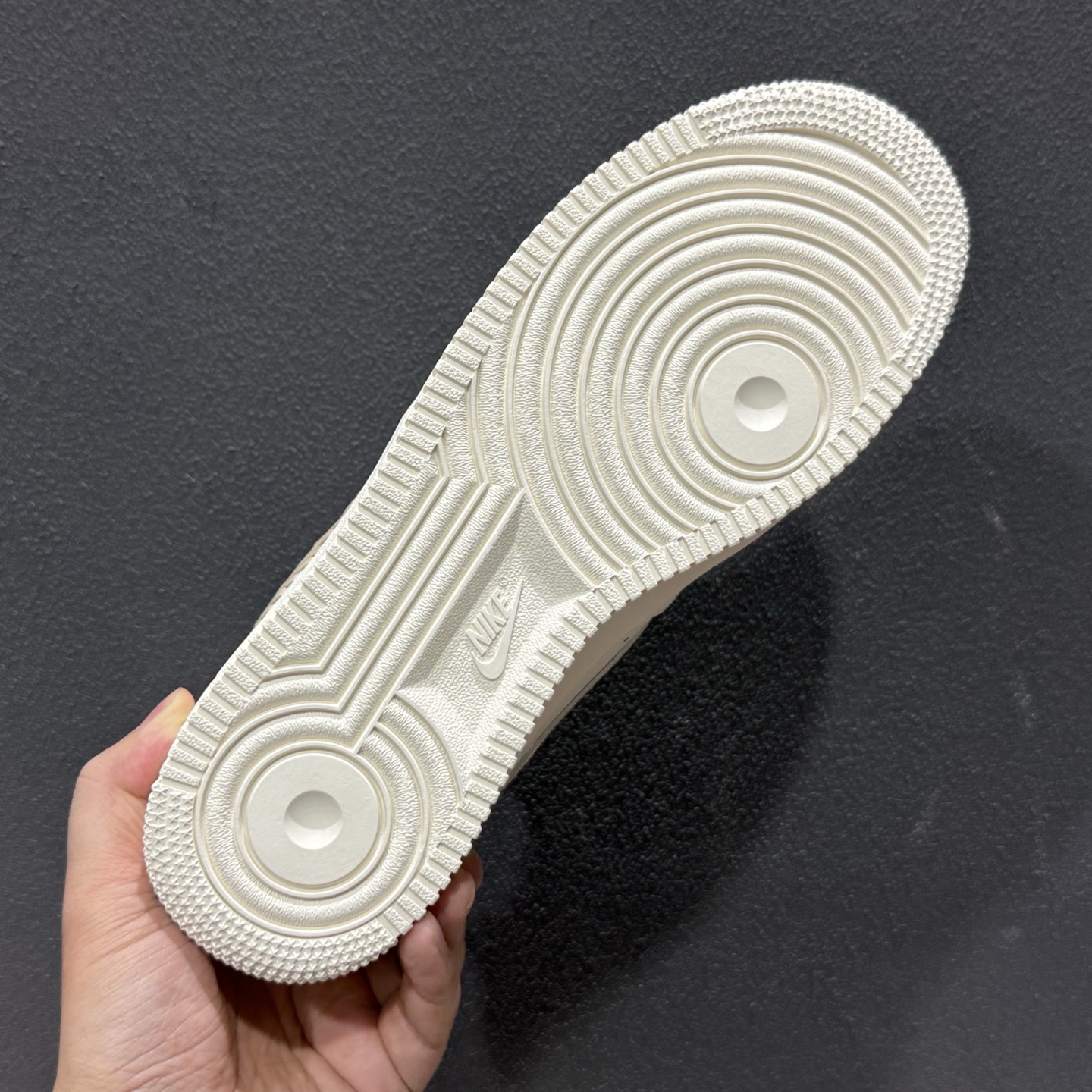 NK Air Force 1 空军一号休闲板鞋 IR7011-121-Top High Quatity Cheap Sneakers Fashion Clothing Clothes Bags handbags Shoes of all Brand wholesale With The best Quality And Beautiful Price from China Factory Chinese suppliers wholesaler seller NK Air Force 1 空军一号休闲板鞋 IR7011-121