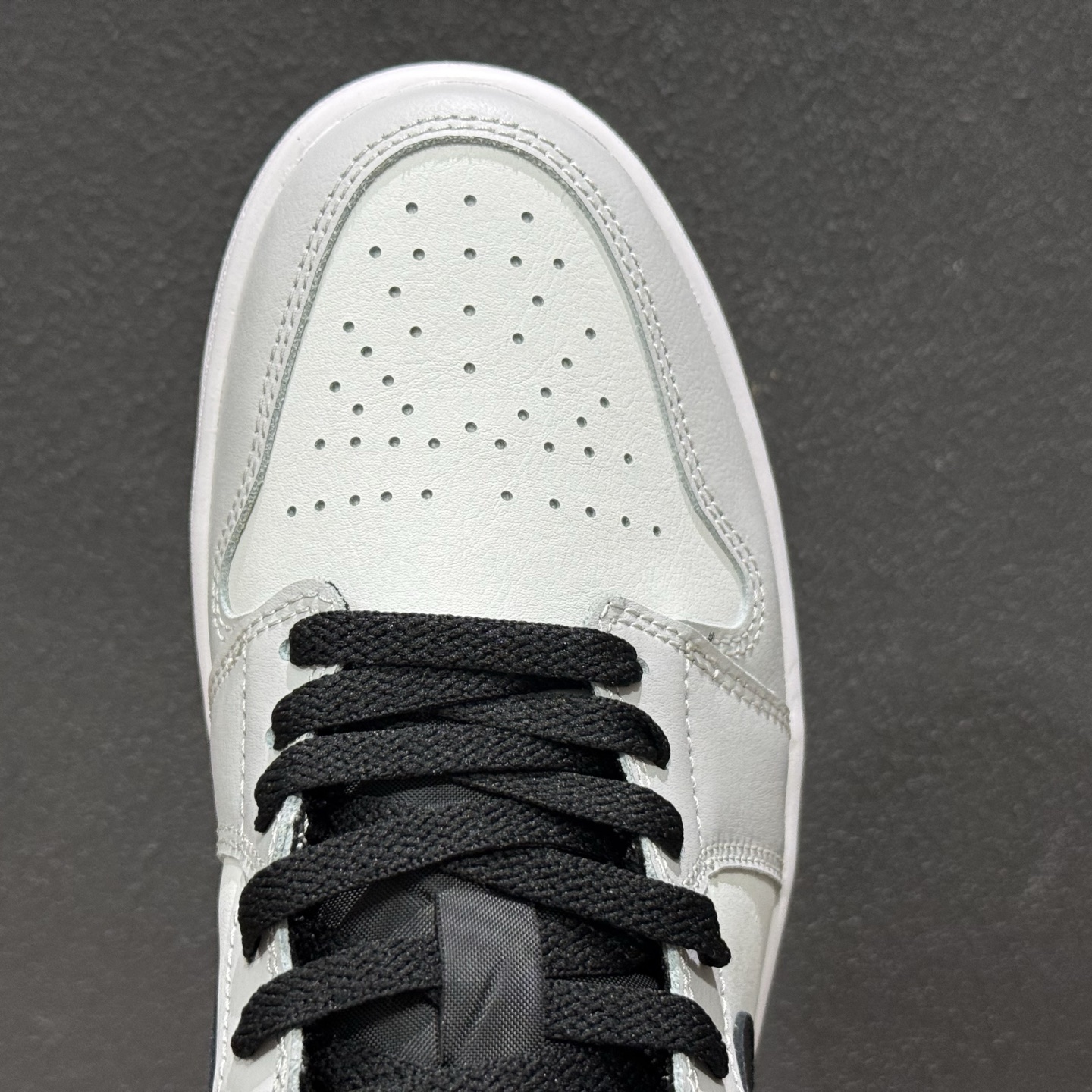 过验版本 Nike AIR JORDAN 1 LOW 乔1 低帮复古文化篮球鞋 553558-045-Top High Quatity Cheap Sneakers Fashion Clothing Clothes Bags handbags Shoes of all Brand wholesale With The best Quality And Beautiful Price from China Factory Chinese suppliers wholesaler seller 过验版本 Nike AIR JORDAN 1 LOW 乔1 低帮复古文化篮球鞋 553558-045
