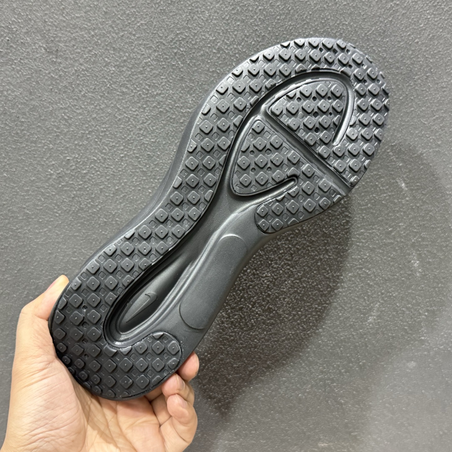Nike REVOLUTION 8 跑步鞋 黑武士 HJ9198-002-Top High Quatity Cheap Sneakers Fashion Clothing Clothes Bags handbags Shoes of all Brand wholesale With The best Quality And Beautiful Price from China Factory Chinese suppliers wholesaler seller Nike REVOLUTION 8 跑步鞋 黑武士 HJ9198-002