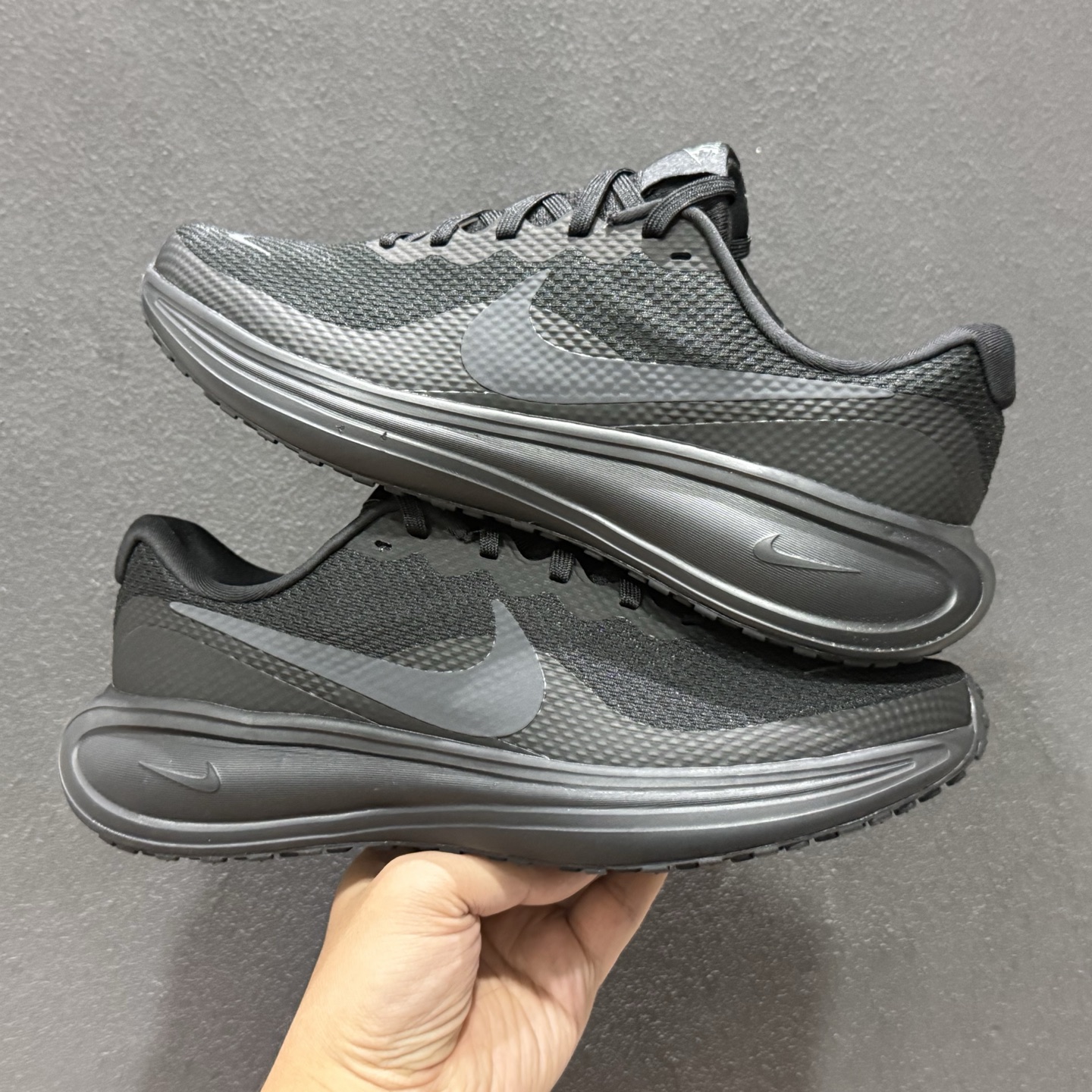 Nike REVOLUTION 8 跑步鞋 黑武士 HJ9198-002-Top High Quatity Cheap Sneakers Fashion Clothing Clothes Bags handbags Shoes of all Brand wholesale With The best Quality And Beautiful Price from China Factory Chinese suppliers wholesaler seller Nike REVOLUTION 8 跑步鞋 黑武士 HJ9198-002