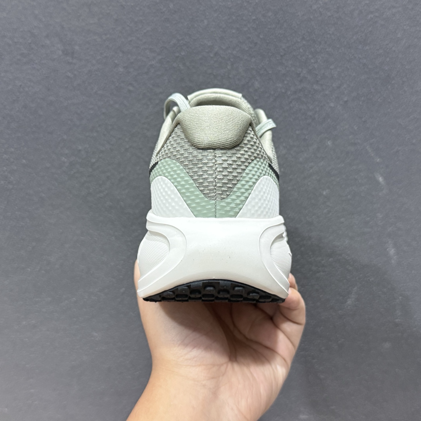 Nike REVOLUTION 8 跑步鞋 HJ9198-300-Top High Quatity Cheap Sneakers Fashion Clothing Clothes Bags handbags Shoes of all Brand wholesale With The best Quality And Beautiful Price from China Factory Chinese suppliers wholesaler seller Nike REVOLUTION 8 跑步鞋 HJ9198-300