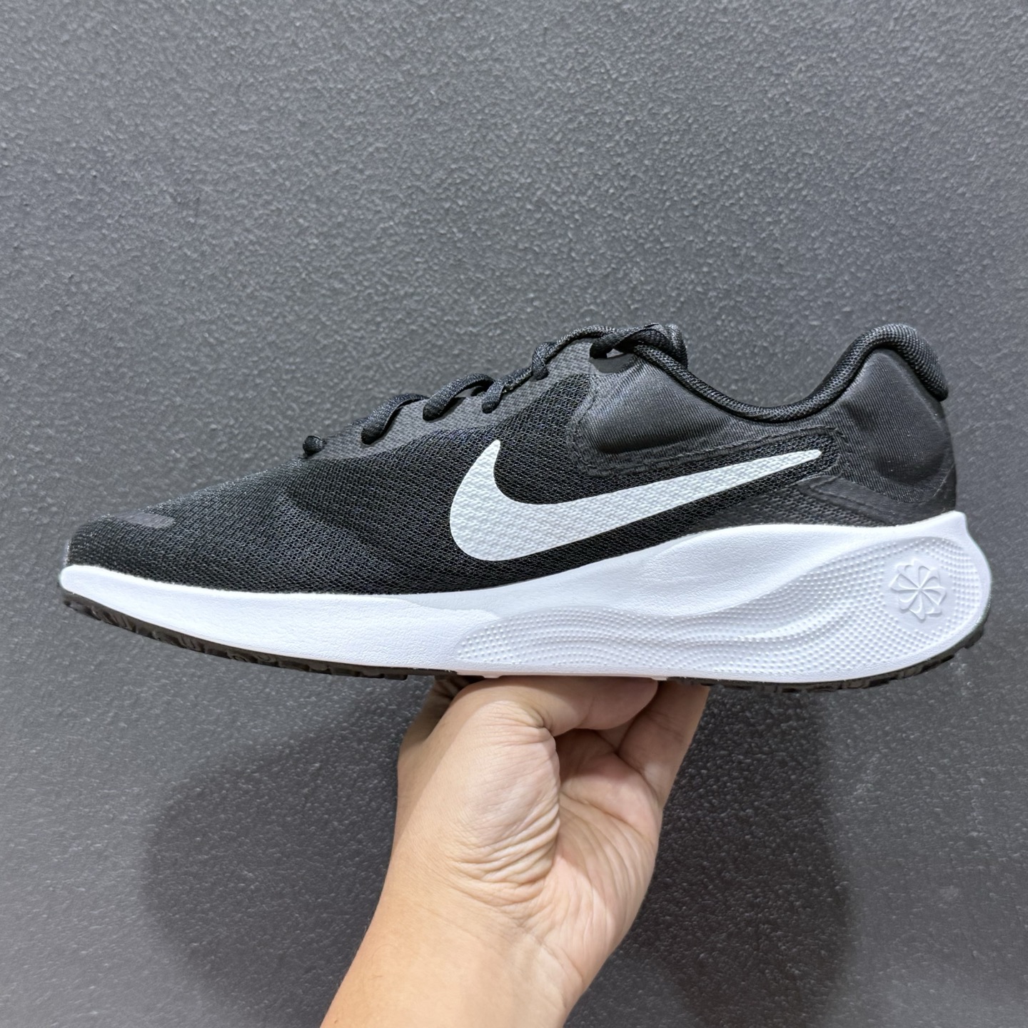 Nike REVOLUTION 8 跑步鞋 FB2207-001-Top High Quatity Cheap Sneakers Fashion Clothing Clothes Bags handbags Shoes of all Brand wholesale With The best Quality And Beautiful Price from China Factory Chinese suppliers wholesaler seller Nike REVOLUTION 8 跑步鞋 FB2207-001