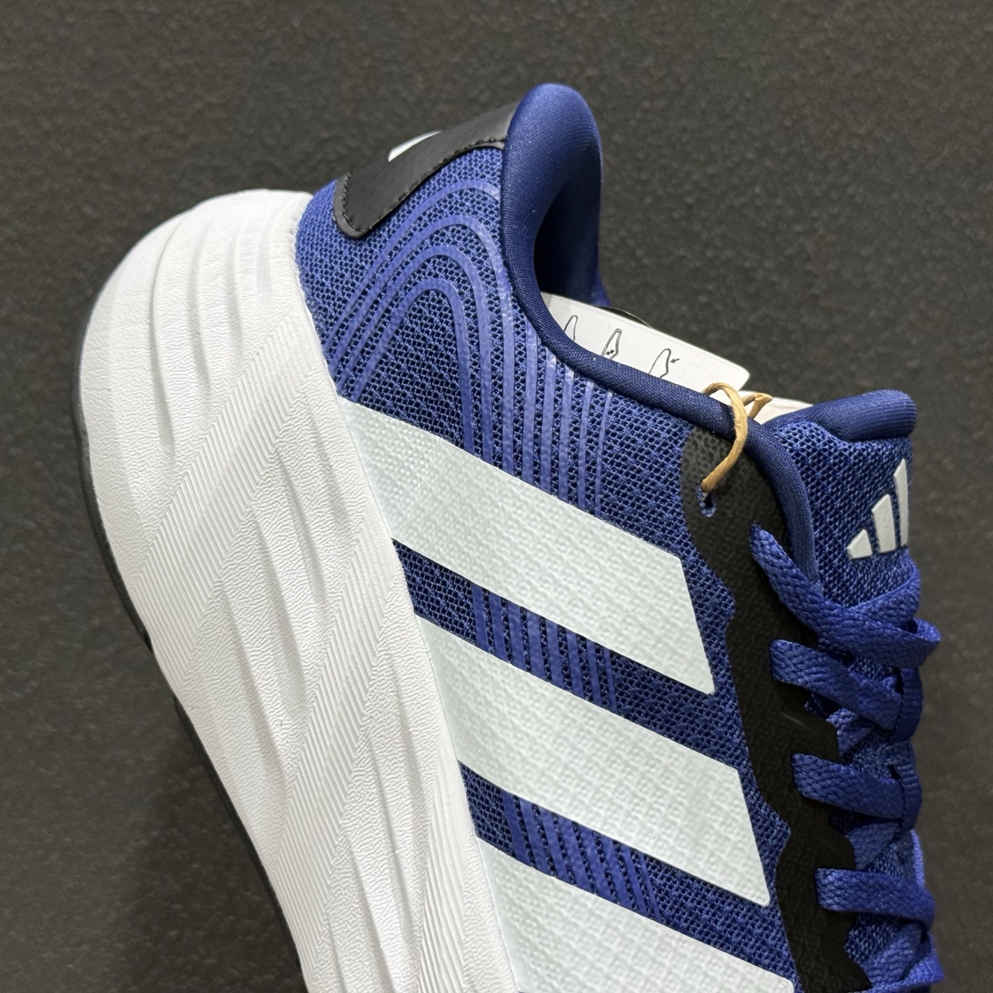 adidas Galaxy 8 阿迪超轻透气缓震跑鞋 三叶草 KJ8311-111-Top High Quatity Cheap Sneakers Fashion Clothing Clothes Bags handbags Shoes of all Brand wholesale With The best Quality And Beautiful Price from China Factory Chinese suppliers wholesaler seller adidas Galaxy 8 阿迪超轻透气缓震跑鞋 三叶草 KJ8311-111