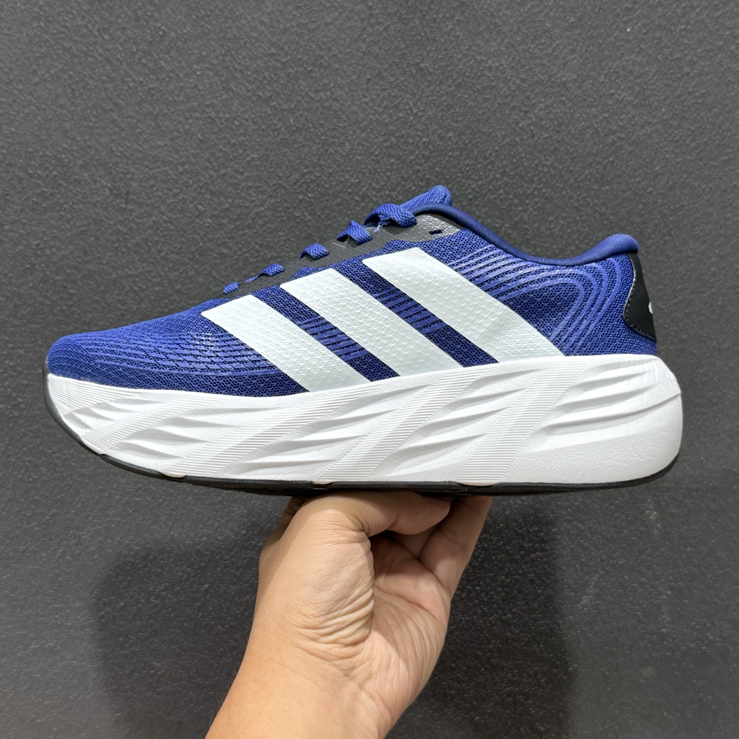 adidas Galaxy 8 阿迪超轻透气缓震跑鞋 三叶草 KJ8311-111-Top High Quatity Cheap Sneakers Fashion Clothing Clothes Bags handbags Shoes of all Brand wholesale With The best Quality And Beautiful Price from China Factory Chinese suppliers wholesaler seller adidas Galaxy 8 阿迪超轻透气缓震跑鞋 三叶草 KJ8311-111