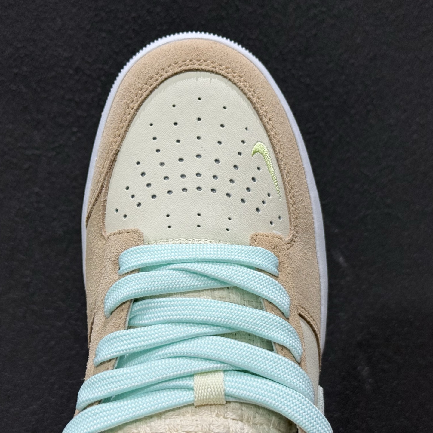 Nike SB Force 58 耐克简版复古滑板鞋 FN8888-131-Top High Quatity Cheap Sneakers Fashion Clothing Clothes Bags handbags Shoes of all Brand wholesale With The best Quality And Beautiful Price from China Factory Chinese suppliers wholesaler seller Nike SB Force 58 耐克简版复古滑板鞋 FN8888-131