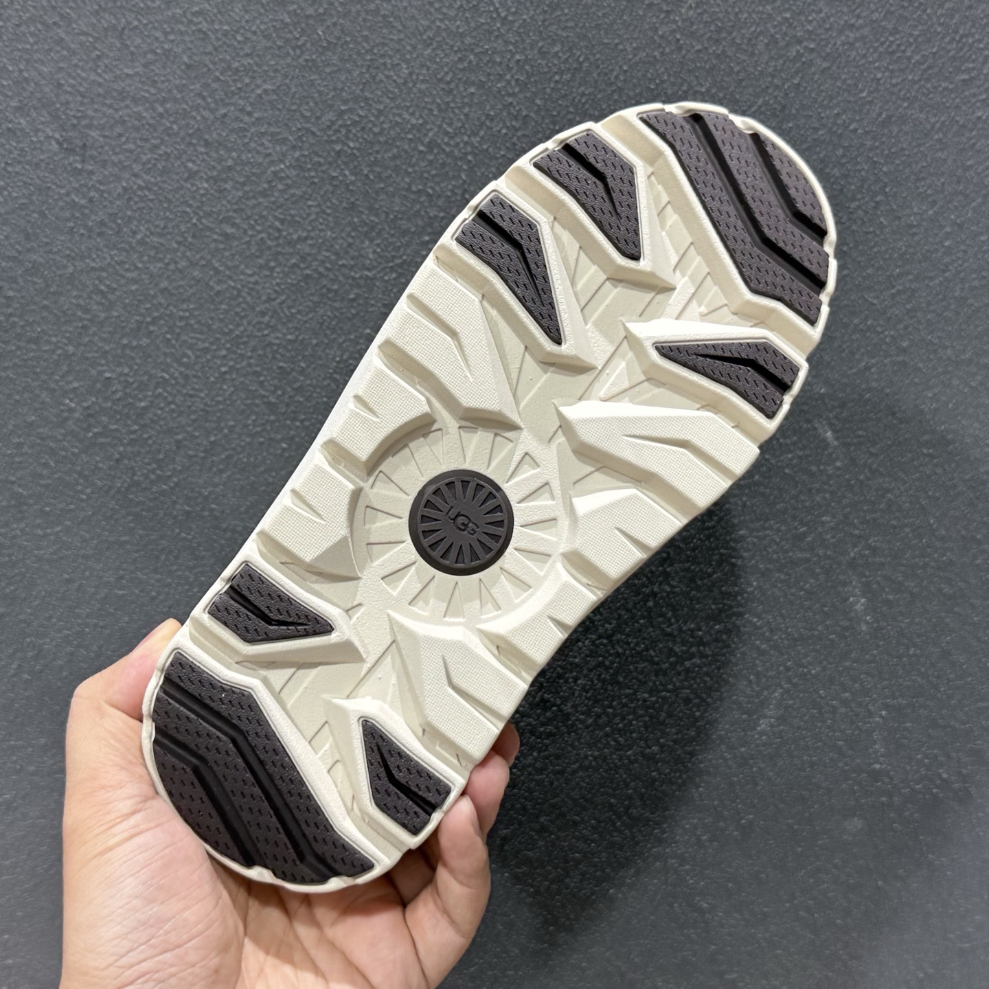 X1 全网最齐 ugg 130个配色 市面顶级版本-Top High Quatity Cheap Sneakers Fashion Clothing Clothes Bags handbags Shoes of all Brand wholesale With The best Quality And Beautiful Price from China Factory Chinese suppliers wholesaler seller X1 全网最齐 ugg 130个配色 市面顶级版本