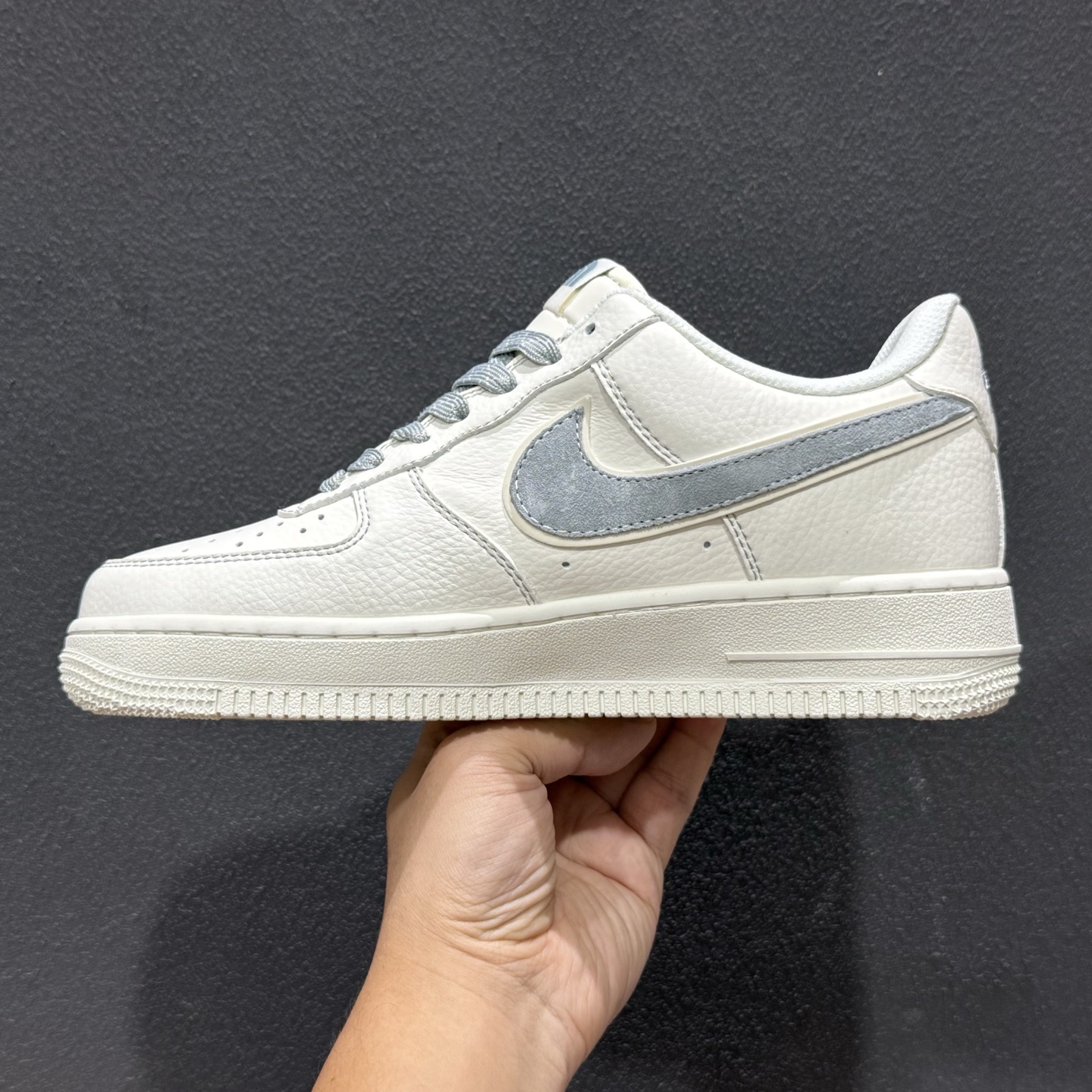 Nike AIR FORCE1'07 联名款 KG6699 F41-Top High Quatity Cheap Sneakers Fashion Clothing Clothes Bags handbags Shoes of all Brand wholesale With The best Quality And Beautiful Price from China Factory Chinese suppliers wholesaler seller Nike AIR FORCE1'07 联名款 KG6699 F41