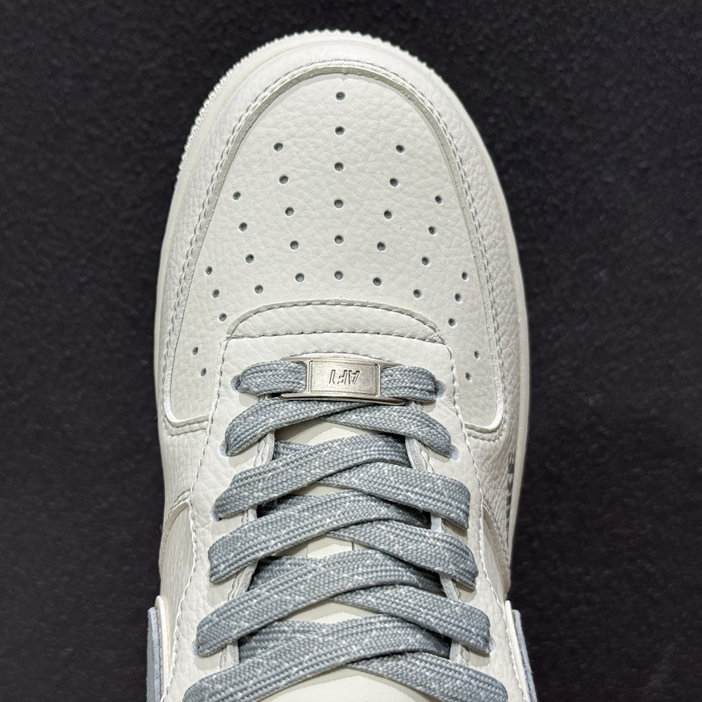 Nike AIR FORCE1'07 联名款 KG6699 F41-Top High Quatity Cheap Sneakers Fashion Clothing Clothes Bags handbags Shoes of all Brand wholesale With The best Quality And Beautiful Price from China Factory Chinese suppliers wholesaler seller Nike AIR FORCE1'07 联名款 KG6699 F41