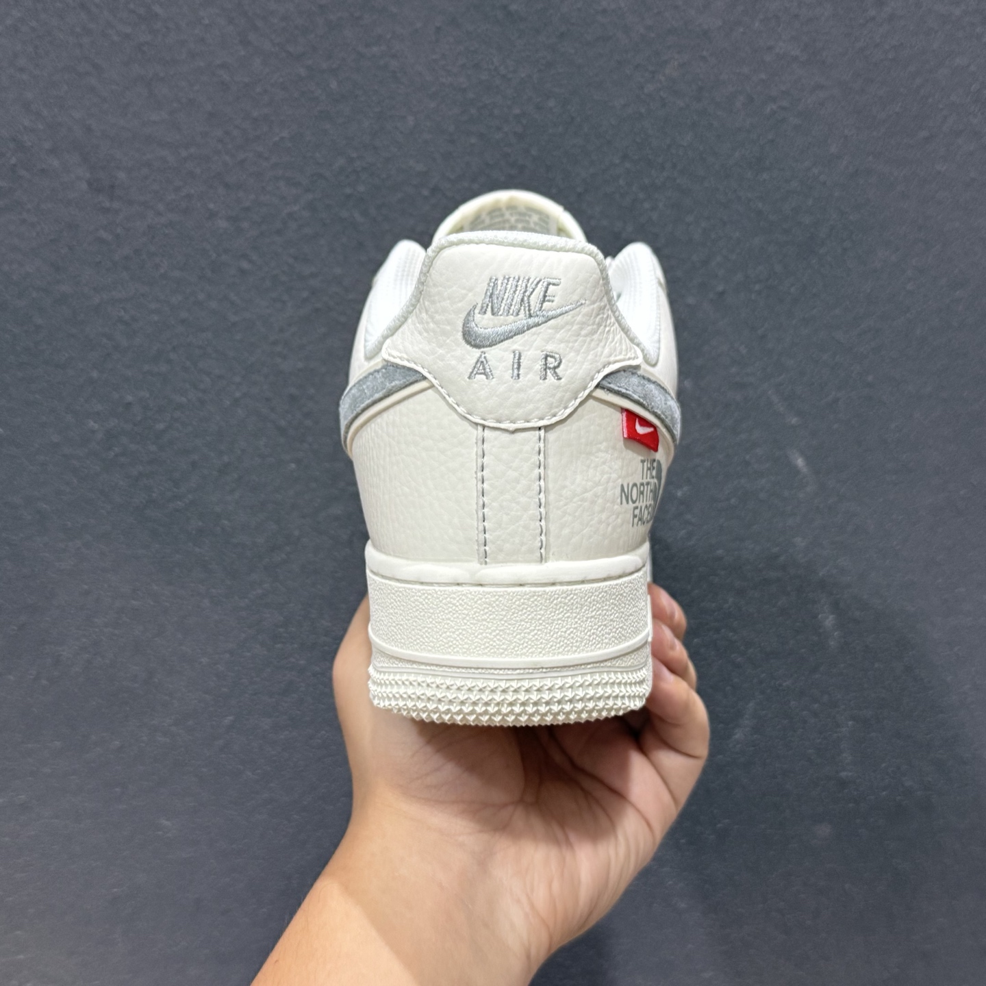 Nike AIR FORCE1'07 联名款 KG6699 F41-Top High Quatity Cheap Sneakers Fashion Clothing Clothes Bags handbags Shoes of all Brand wholesale With The best Quality And Beautiful Price from China Factory Chinese suppliers wholesaler seller Nike AIR FORCE1'07 联名款 KG6699 F41