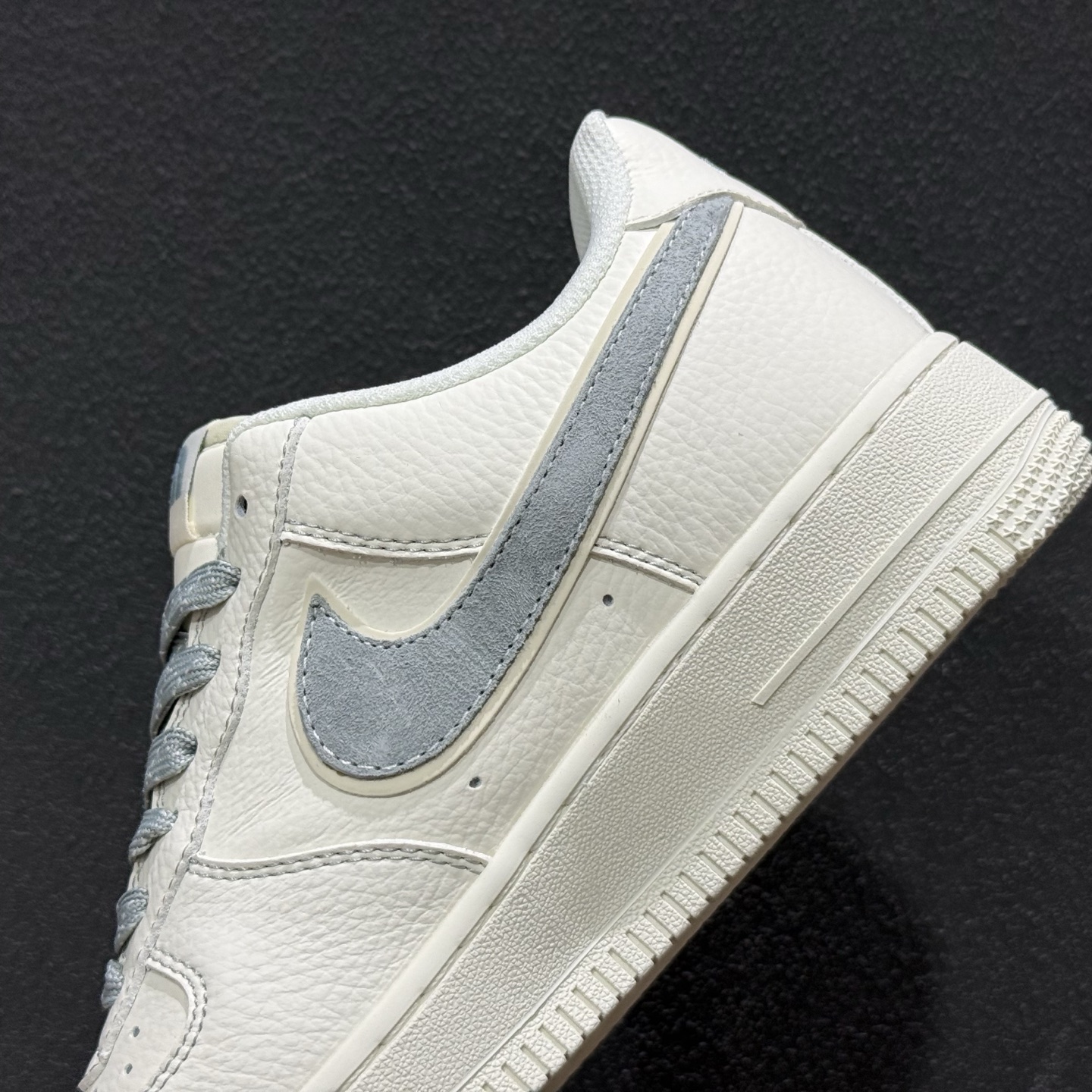 Nike AIR FORCE1'07 联名款 KG6699 F41-Top High Quatity Cheap Sneakers Fashion Clothing Clothes Bags handbags Shoes of all Brand wholesale With The best Quality And Beautiful Price from China Factory Chinese suppliers wholesaler seller Nike AIR FORCE1'07 联名款 KG6699 F41