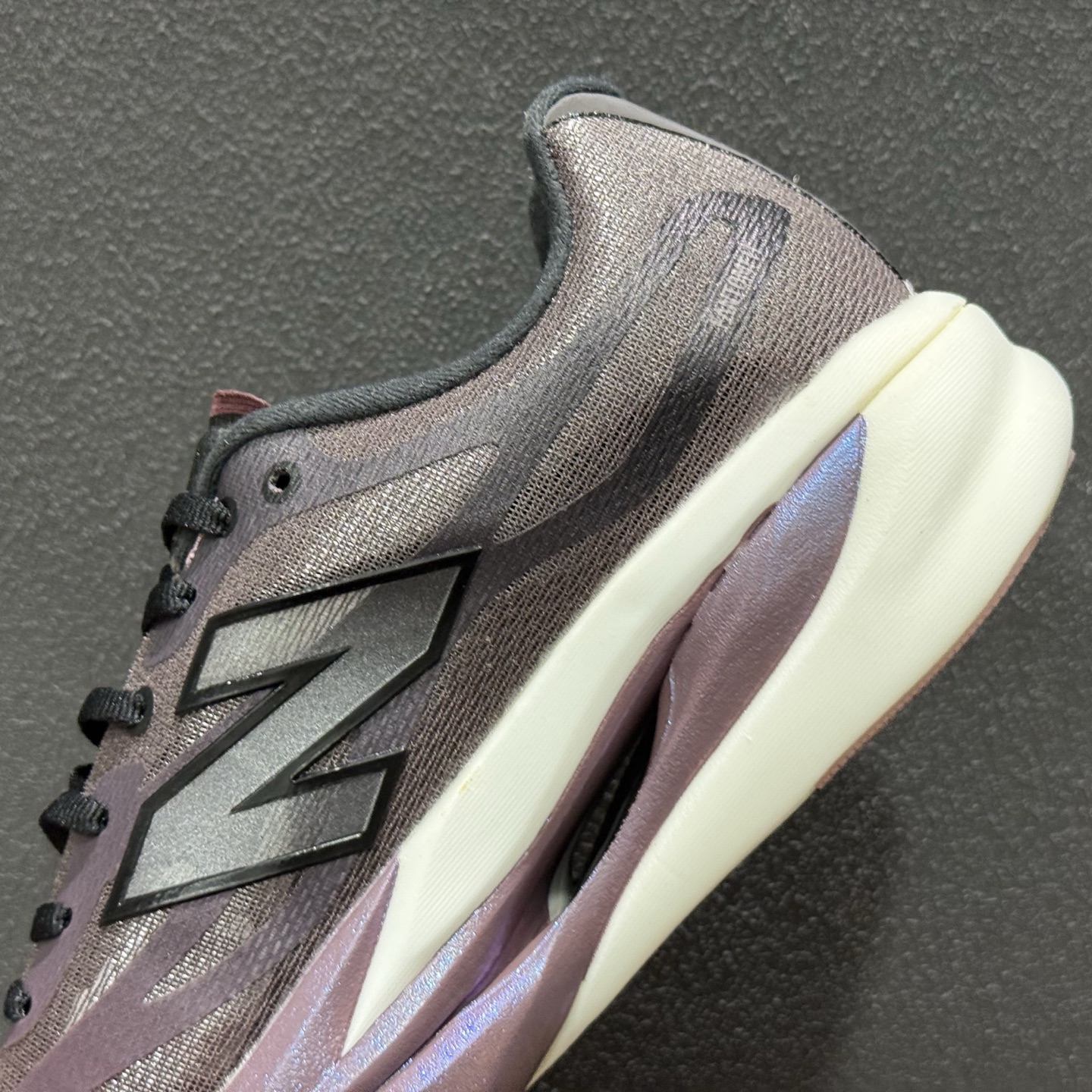 New Balance FuelCell系列 超轻量化低帮休闲运动慢跑鞋 MFCXVT6-132-Top High Quatity Cheap Sneakers Fashion Clothing Clothes Bags handbags Shoes of all Brand wholesale With The best Quality And Beautiful Price from China Factory Chinese suppliers wholesaler seller New Balance FuelCell系列 超轻量化低帮休闲运动慢跑鞋 MFCXVT6-132