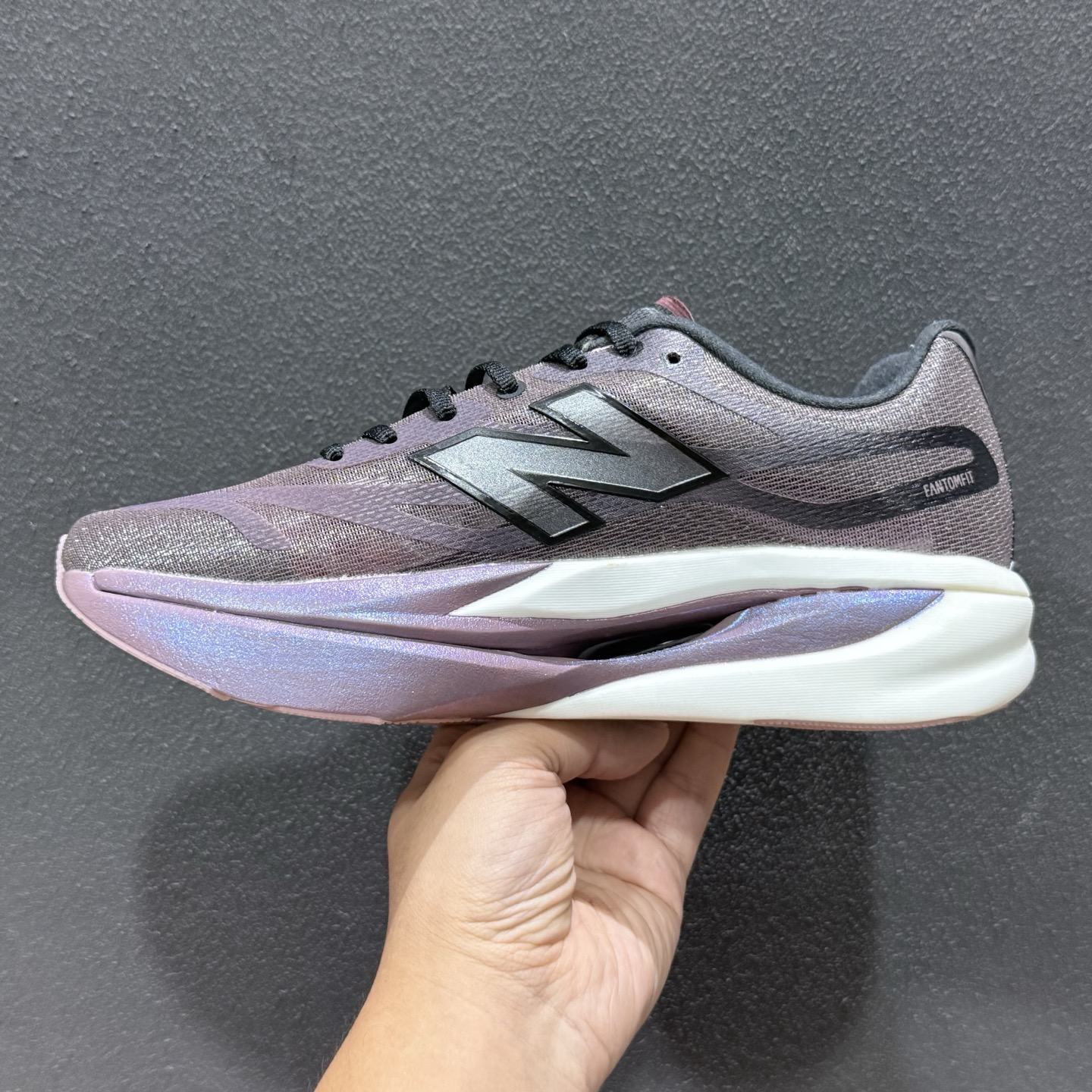 New Balance FuelCell系列 超轻量化低帮休闲运动慢跑鞋 MFCXVT6-132-Top High Quatity Cheap Sneakers Fashion Clothing Clothes Bags handbags Shoes of all Brand wholesale With The best Quality And Beautiful Price from China Factory Chinese suppliers wholesaler seller New Balance FuelCell系列 超轻量化低帮休闲运动慢跑鞋 MFCXVT6-132