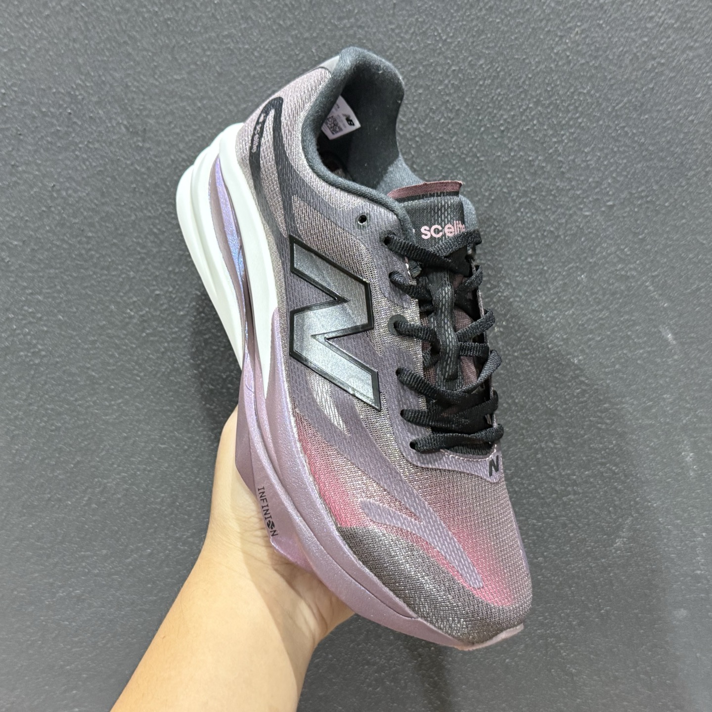 New Balance FuelCell系列 超轻量化低帮休闲运动慢跑鞋 MFCXVT6-132-Top High Quatity Cheap Sneakers Fashion Clothing Clothes Bags handbags Shoes of all Brand wholesale With The best Quality And Beautiful Price from China Factory Chinese suppliers wholesaler seller New Balance FuelCell系列 超轻量化低帮休闲运动慢跑鞋 MFCXVT6-132