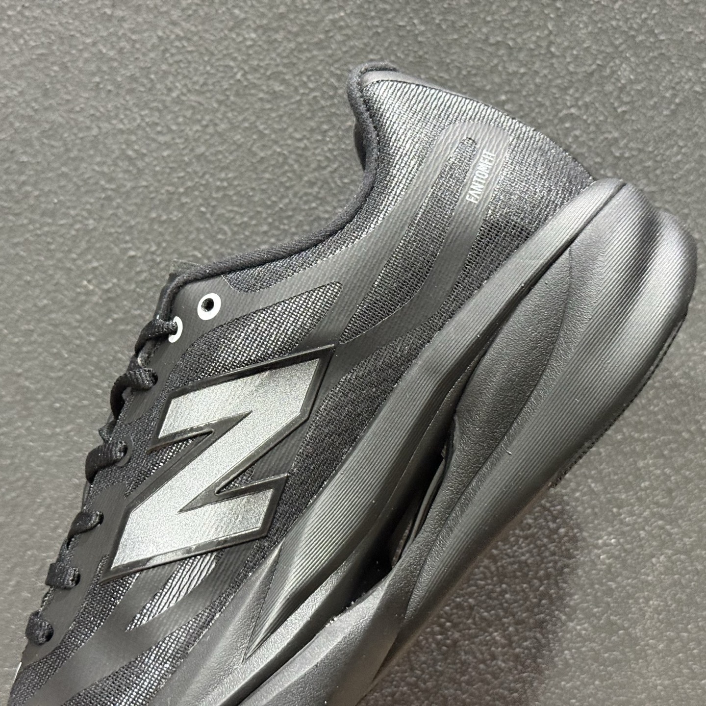 New Balance FuelCell系列 超轻量化低帮休闲运动慢跑鞋 MFCXDV6-132-Top High Quatity Cheap Sneakers Fashion Clothing Clothes Bags handbags Shoes of all Brand wholesale With The best Quality And Beautiful Price from China Factory Chinese suppliers wholesaler seller New Balance FuelCell系列 超轻量化低帮休闲运动慢跑鞋 MFCXDV6-132