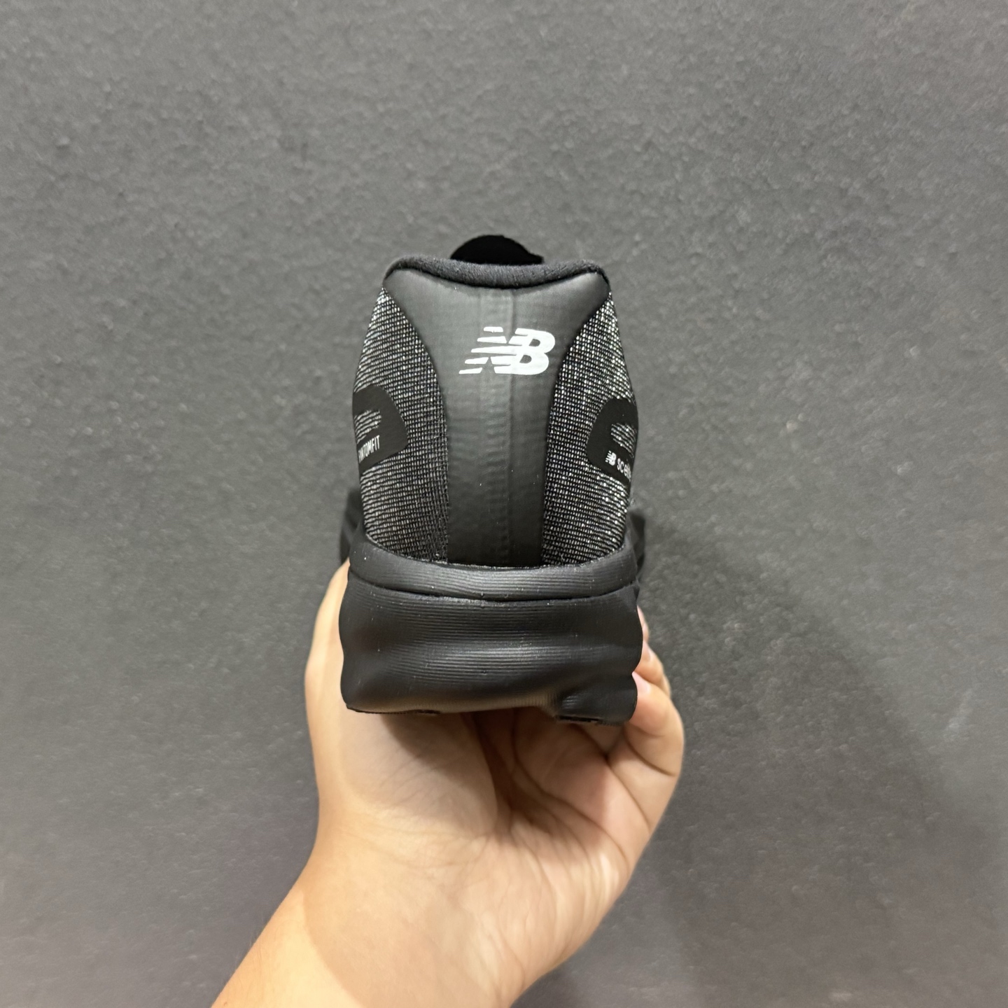 New Balance FuelCell系列 超轻量化低帮休闲运动慢跑鞋 MFCXDV6-132-Top High Quatity Cheap Sneakers Fashion Clothing Clothes Bags handbags Shoes of all Brand wholesale With The best Quality And Beautiful Price from China Factory Chinese suppliers wholesaler seller New Balance FuelCell系列 超轻量化低帮休闲运动慢跑鞋 MFCXDV6-132