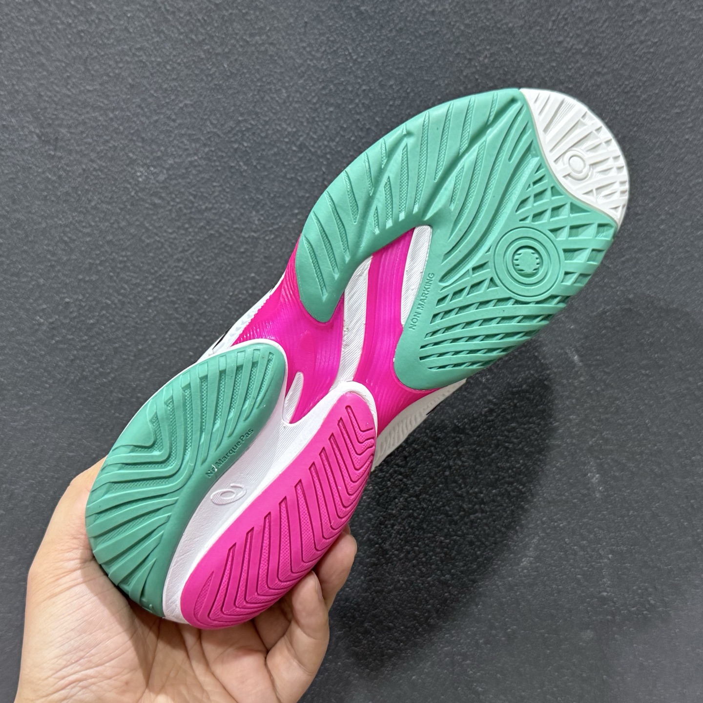 亚瑟士网球鞋Asics Court FF 3 第32色 适用于硬地球场的网球鞋 1041A370-106 亚瑟士网球鞋Asics Court FF 3 第32色 适用于硬地球场的网球鞋 1041A370-106