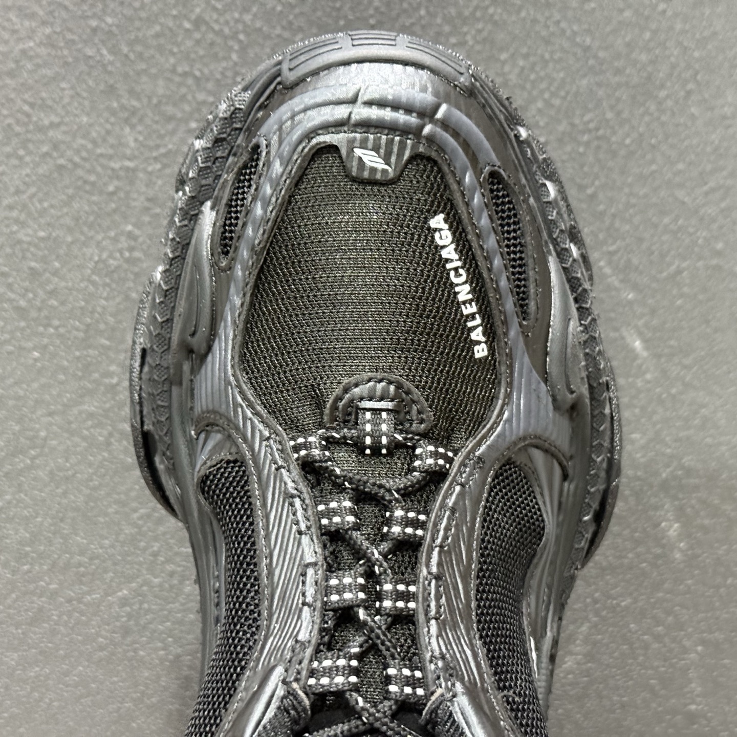 Balenciaga巴黎世家 Triple S .2 Gradient-Top High Quatity Cheap Sneakers Fashion Clothing Clothes Bags handbags Shoes of all Brand wholesale With The best Quality And Beautiful Price from China Factory Chinese suppliers wholesaler seller Balenciaga巴黎世家 Triple S .2 Gradient