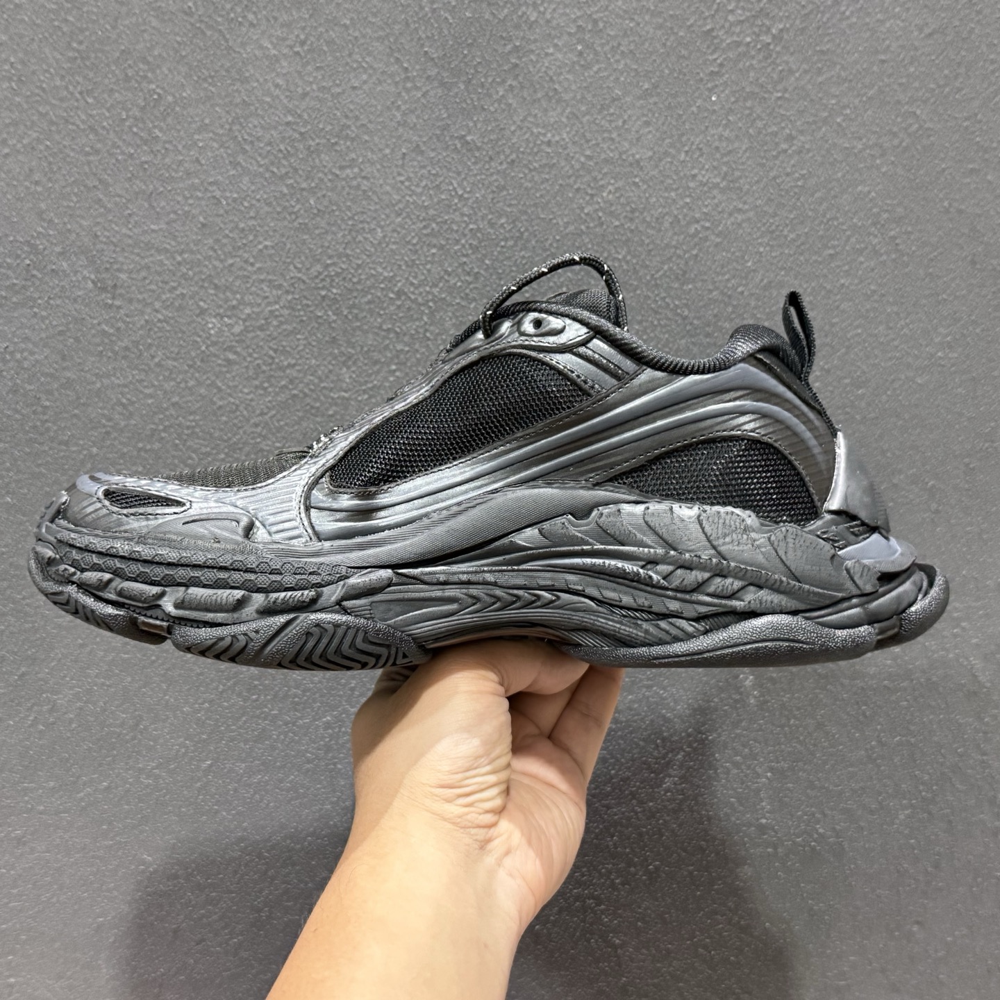 Balenciaga巴黎世家 Triple S .2 Gradient-Top High Quatity Cheap Sneakers Fashion Clothing Clothes Bags handbags Shoes of all Brand wholesale With The best Quality And Beautiful Price from China Factory Chinese suppliers wholesaler seller Balenciaga巴黎世家 Triple S .2 Gradient