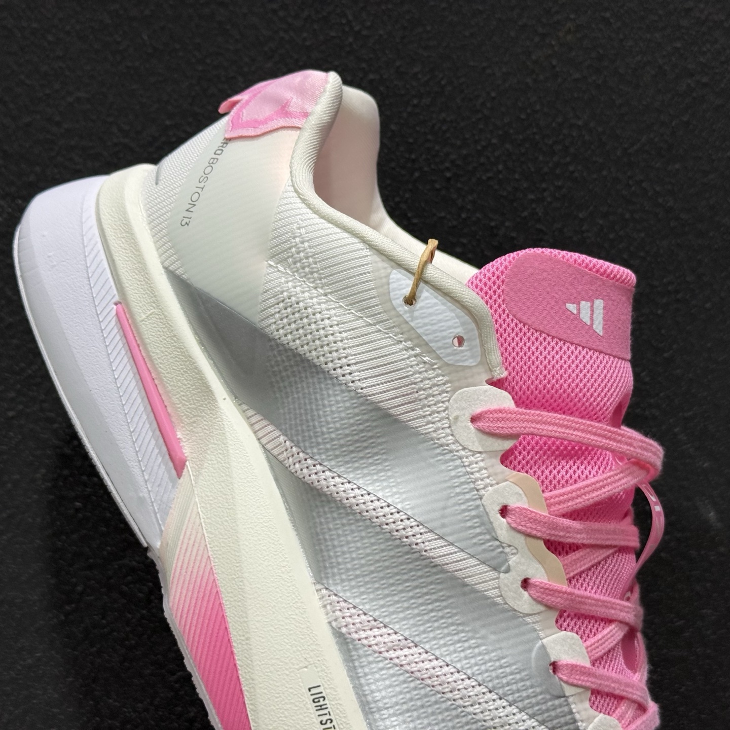 Adidas Adizero Boston 13 阿迪达斯 透气网眼竞速运动跑鞋 JQ9667-111-Top High Quatity Cheap Sneakers Fashion Clothing Clothes Bags handbags Shoes of all Brand wholesale With The best Quality And Beautiful Price from China Factory Chinese suppliers wholesaler seller Adidas Adizero Boston 13 阿迪达斯 透气网眼竞速运动跑鞋 JQ9667-111