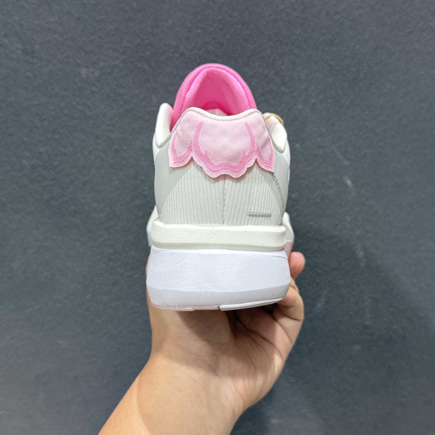 Adidas Adizero Boston 13 阿迪达斯 透气网眼竞速运动跑鞋 JQ9667-111-Top High Quatity Cheap Sneakers Fashion Clothing Clothes Bags handbags Shoes of all Brand wholesale With The best Quality And Beautiful Price from China Factory Chinese suppliers wholesaler seller Adidas Adizero Boston 13 阿迪达斯 透气网眼竞速运动跑鞋 JQ9667-111