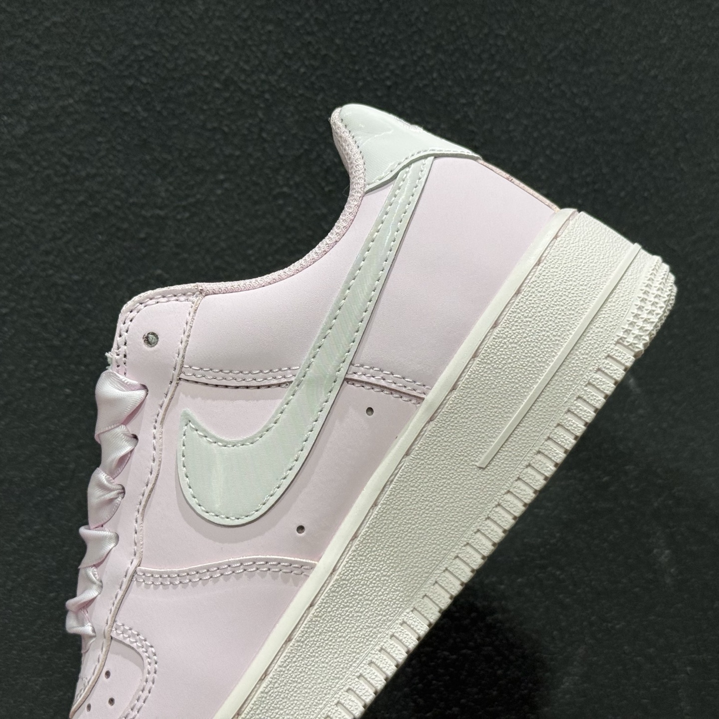 Nike AIR FORCE 1'07 粉色 IR0871-600-Top High Quatity Cheap Sneakers Fashion Clothing Clothes Bags handbags Shoes of all Brand wholesale With The best Quality And Beautiful Price from China Factory Chinese suppliers wholesaler seller Nike AIR FORCE 1'07 粉色 IR0871-600