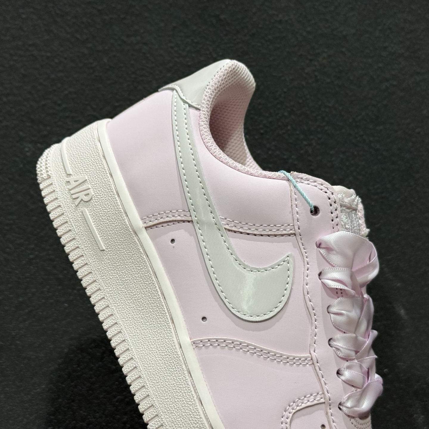 Nike AIR FORCE 1'07 粉色 IR0871-600-Top High Quatity Cheap Sneakers Fashion Clothing Clothes Bags handbags Shoes of all Brand wholesale With The best Quality And Beautiful Price from China Factory Chinese suppliers wholesaler seller Nike AIR FORCE 1'07 粉色 IR0871-600