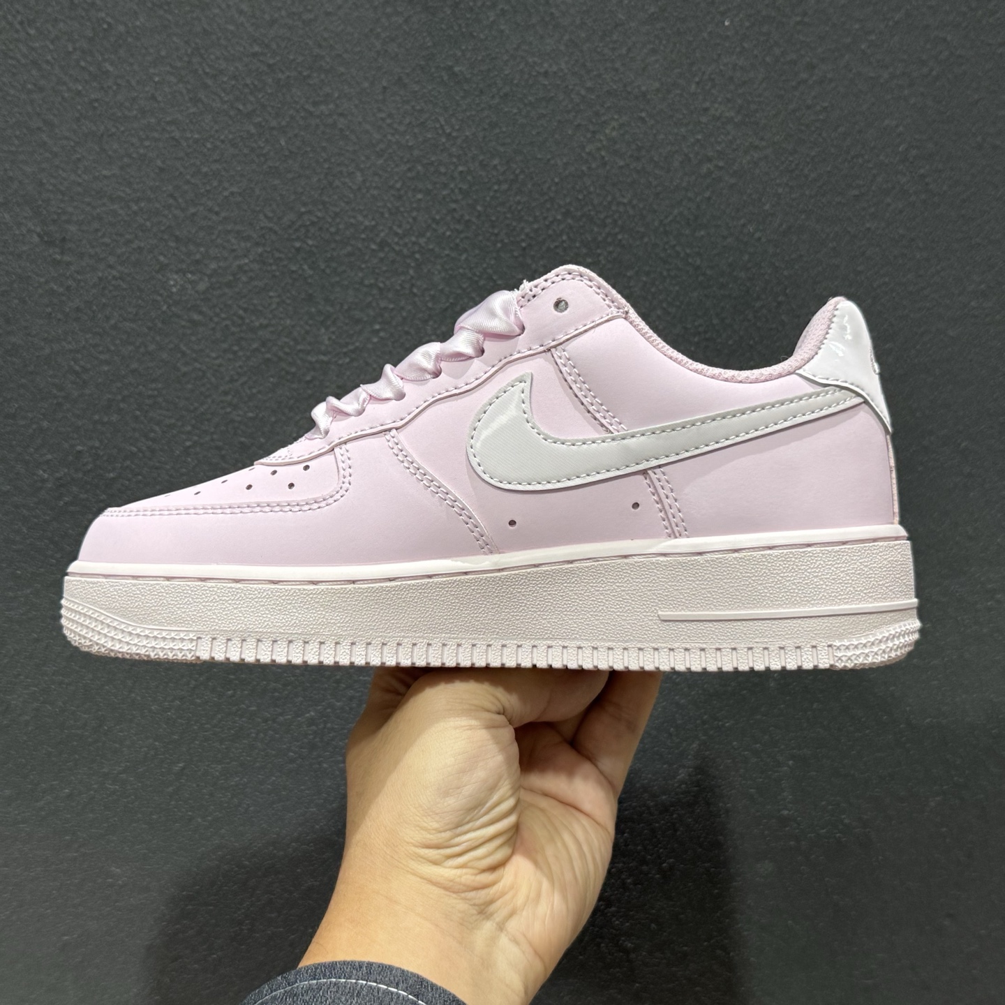 Nike AIR FORCE 1'07 粉色 IR0871-600-Top High Quatity Cheap Sneakers Fashion Clothing Clothes Bags handbags Shoes of all Brand wholesale With The best Quality And Beautiful Price from China Factory Chinese suppliers wholesaler seller Nike AIR FORCE 1'07 粉色 IR0871-600