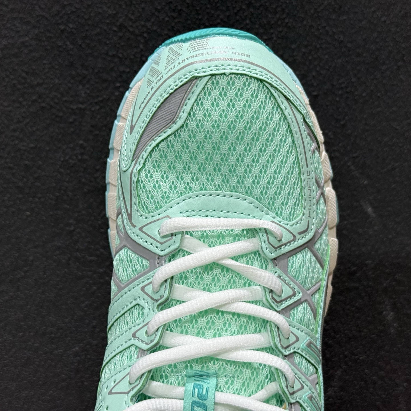 XR版Asics Gel-Kayano 20 亚瑟士 舒适百搭耐磨支撑透气 低帮跑步鞋 T35CQ-2393