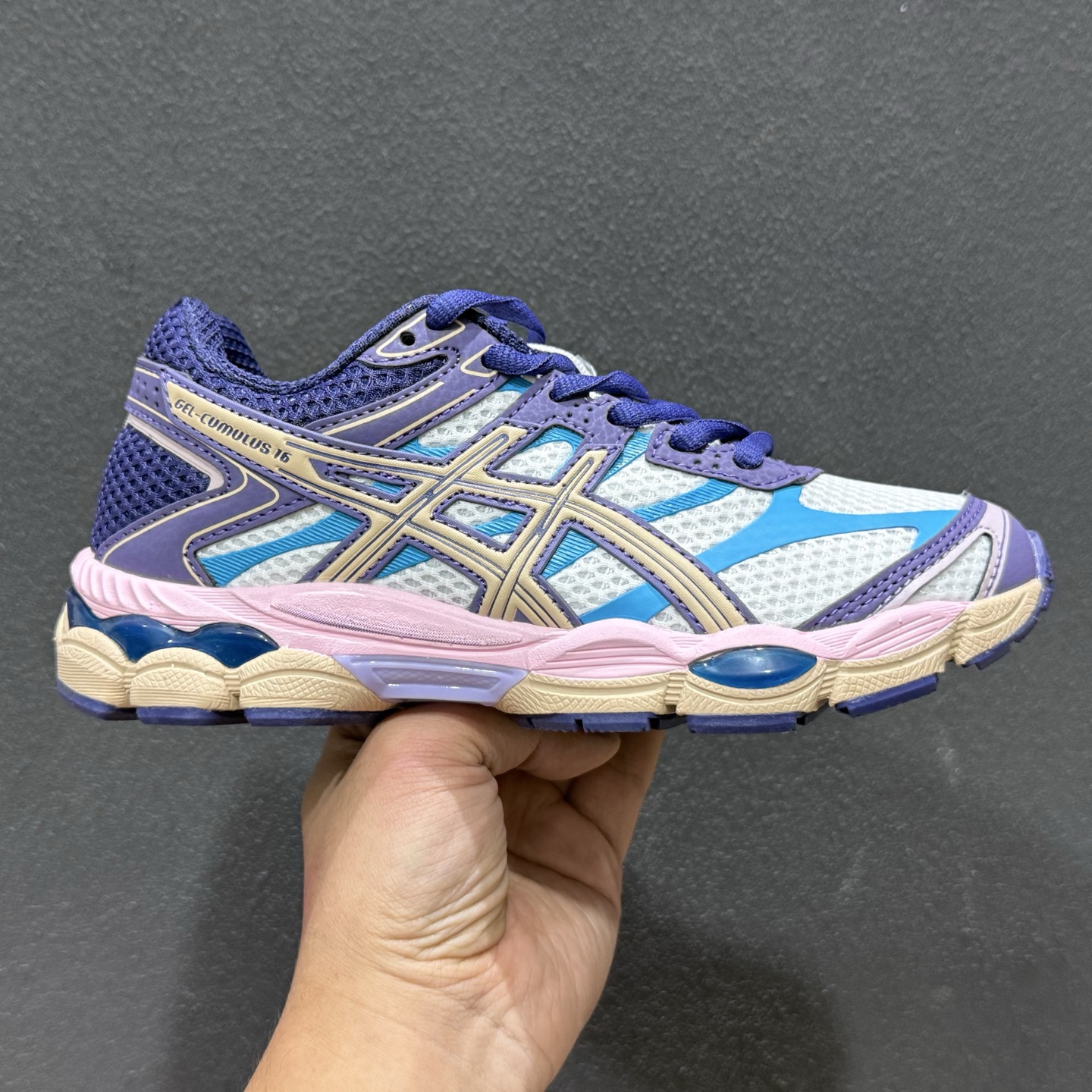 Asics Gel-CUMULUS 16 亚瑟士运动休闲透气专业跑鞋 1203A763-020 Asics Gel-CUMULUS 16 亚瑟士运动休闲透气专业跑鞋 1203A763-020