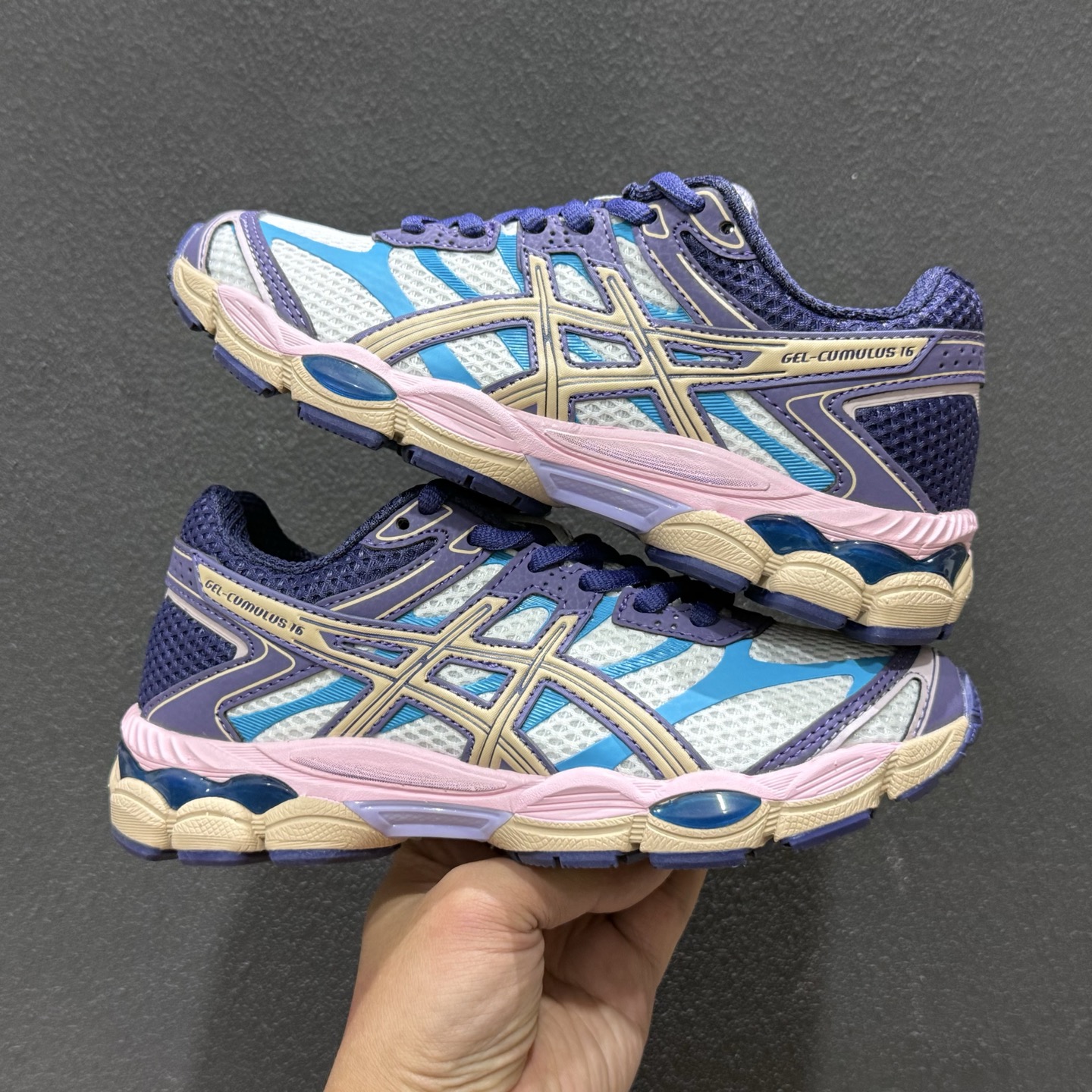 Asics Gel-CUMULUS 16 亚瑟士运动休闲透气专业跑鞋 1203A763-020 Asics Gel-CUMULUS 16 亚瑟士运动休闲透气专业跑鞋 1203A763-020