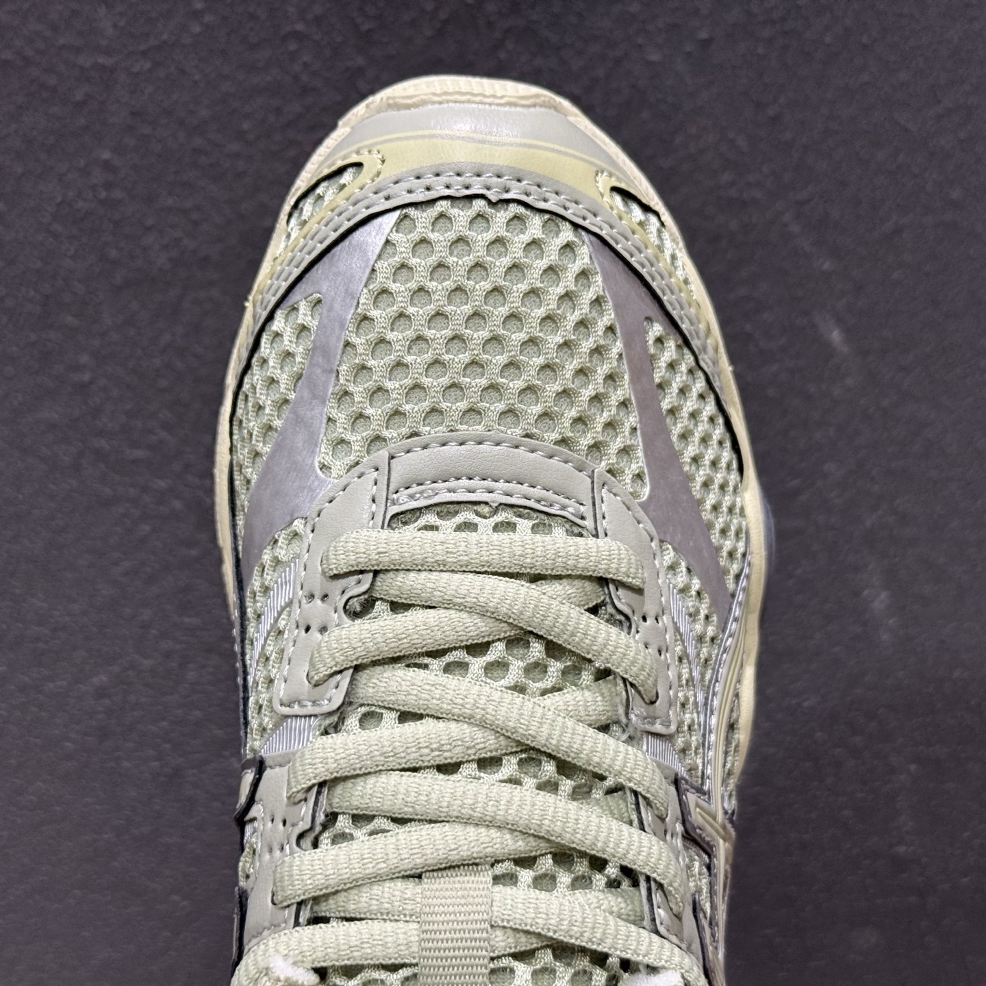 Asics Gel-CUMULUS 16 亚瑟士运动休闲透气专业跑鞋 1203A733-300-Top High Quatity Cheap Sneakers Fashion Clothing Clothes Bags handbags Shoes of all Brand wholesale With The best Quality And Beautiful Price from China Factory Chinese suppliers wholesaler seller Asics Gel-CUMULUS 16 亚瑟士运动休闲透气专业跑鞋 1203A733-300