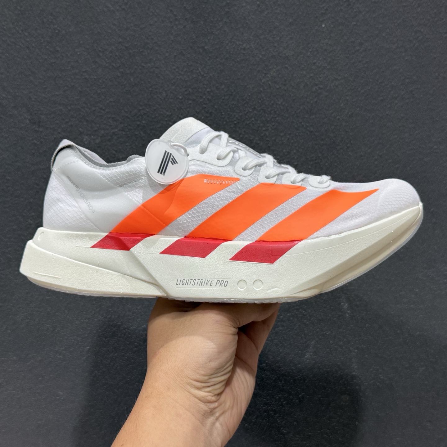 外贸版 Adidas Adizero Adios 4 M 阿迪透气轻盈低帮跑步鞋 JR7088-111 外贸版 Adidas Adizero Adios 4 M 阿迪透气轻盈低帮跑步鞋 JR7088-111