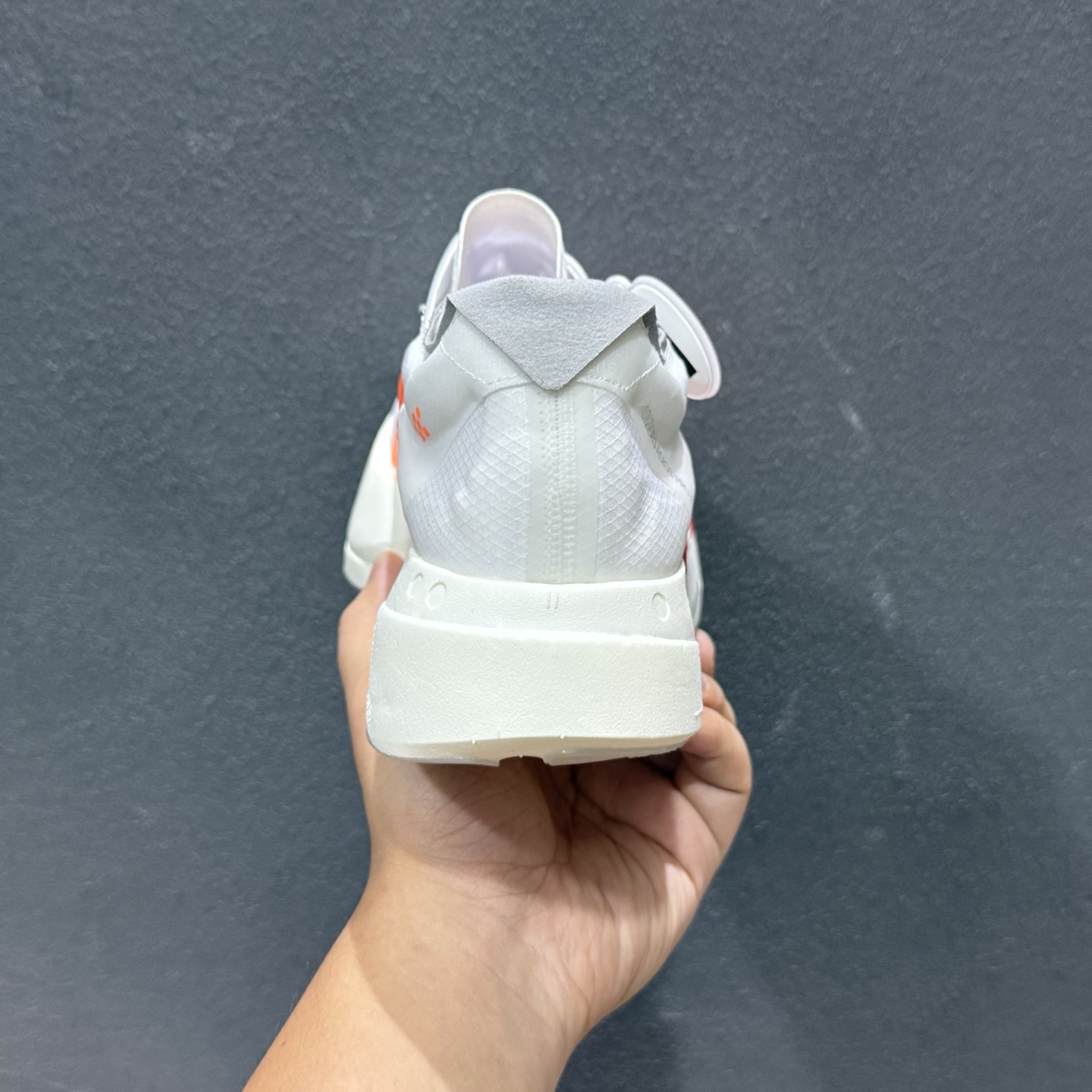 外贸版 Adidas Adizero Adios 4 M 阿迪透气轻盈低帮跑步鞋 JR7088-111 外贸版 Adidas Adizero Adios 4 M 阿迪透气轻盈低帮跑步鞋 JR7088-111