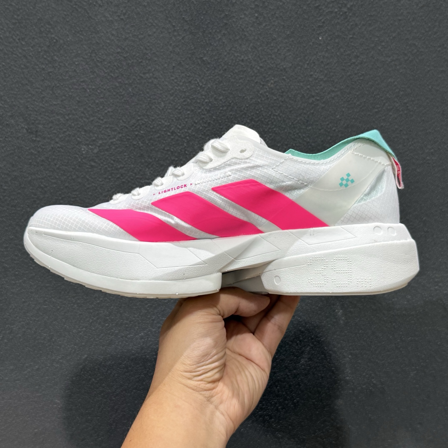 Adidas Adizero Adios Pro 4 M舒适百搭防滑耐磨 低帮跑步鞋 KJ3873-111-Top High Quatity Cheap Sneakers Fashion Clothing Clothes Bags handbags Shoes of all Brand wholesale With The best Quality And Beautiful Price from China Factory Chinese suppliers wholesaler seller Adidas Adizero Adios Pro 4 M舒适百搭防滑耐磨 低帮跑步鞋 KJ3873-111