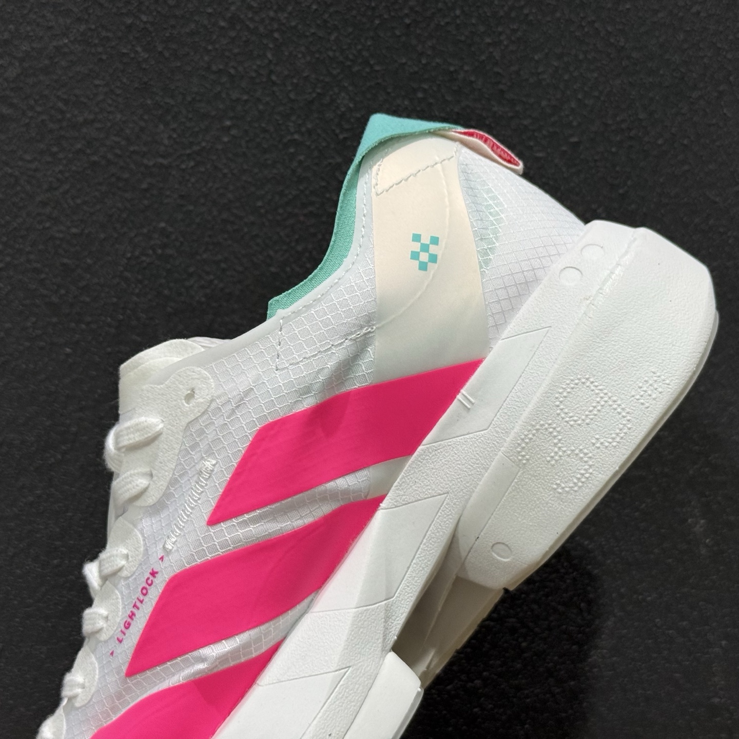 Adidas Adizero Adios Pro 4 M舒适百搭防滑耐磨 低帮跑步鞋 KJ3873-111-Top High Quatity Cheap Sneakers Fashion Clothing Clothes Bags handbags Shoes of all Brand wholesale With The best Quality And Beautiful Price from China Factory Chinese suppliers wholesaler seller Adidas Adizero Adios Pro 4 M舒适百搭防滑耐磨 低帮跑步鞋 KJ3873-111
