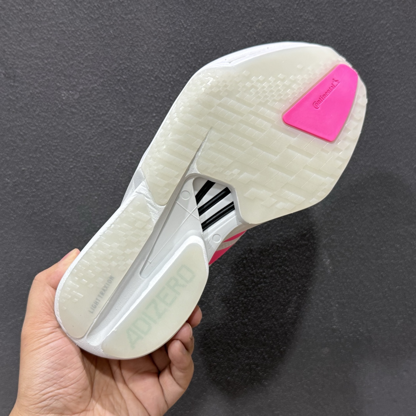 Adidas Adizero Adios Pro 4 M舒适百搭防滑耐磨 低帮跑步鞋 KJ3873-111-Top High Quatity Cheap Sneakers Fashion Clothing Clothes Bags handbags Shoes of all Brand wholesale With The best Quality And Beautiful Price from China Factory Chinese suppliers wholesaler seller Adidas Adizero Adios Pro 4 M舒适百搭防滑耐磨 低帮跑步鞋 KJ3873-111