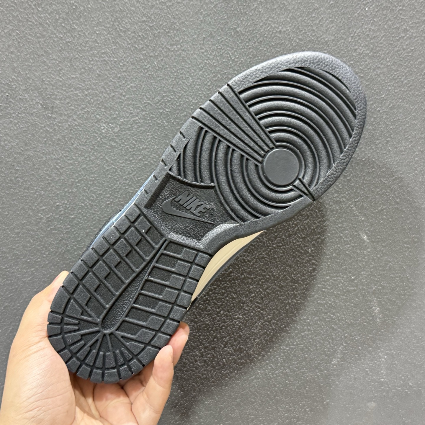 NIKE DUNK LOW RETRO 联名款 耐克 低帮休闲运动板鞋 BB0620-122-Top High Quatity Cheap Sneakers Fashion Clothing Clothes Bags handbags Shoes of all Brand wholesale With The best Quality And Beautiful Price from China Factory Chinese suppliers wholesaler seller NIKE DUNK LOW RETRO 联名款 耐克 低帮休闲运动板鞋 BB0620-122