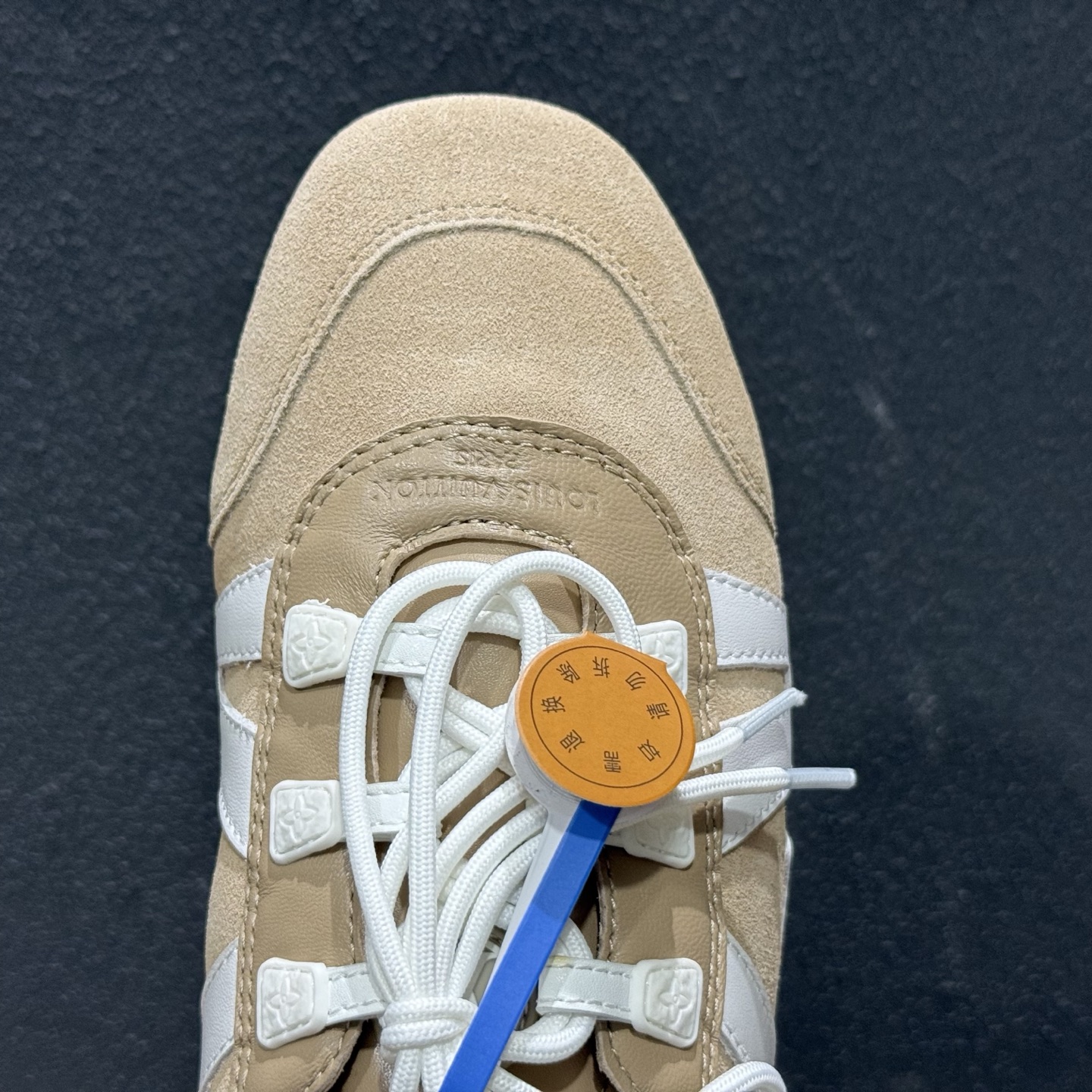 2026早春发布新款LOUIS VUITTON SneaKerina 德训鞋 芭蕾舞鞋 2026早春发布新款LOUIS VUITTON SneaKerina 德训鞋 芭蕾舞鞋