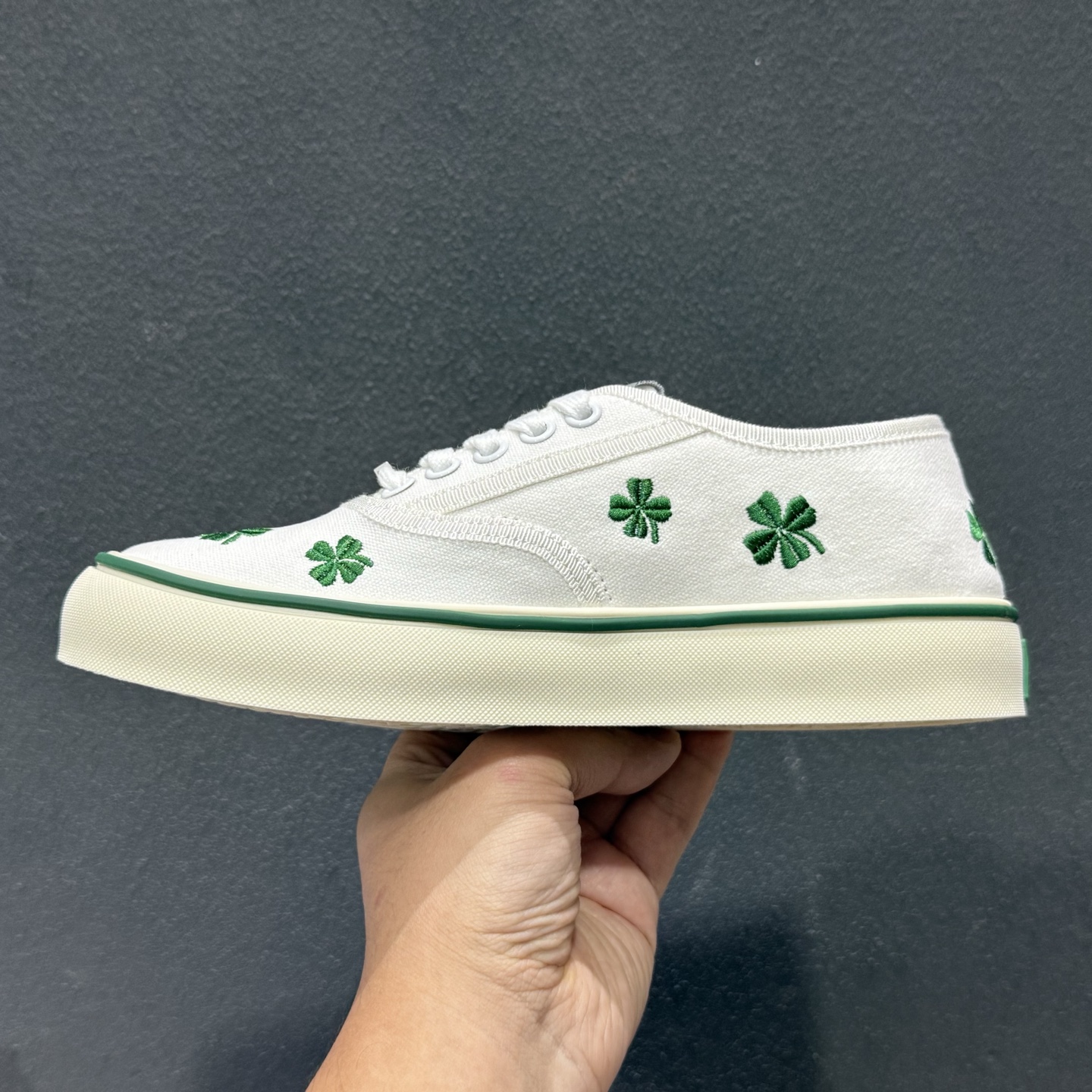 Dior迪奥Saltwind系列复古老花蕾丝帆布鞋情侣款休闲运动鞋板鞋-Top High Quatity Cheap Sneakers Fashion Clothing Clothes Bags handbags Shoes of all Brand wholesale With The best Quality And Beautiful Price from China Factory Chinese suppliers wholesaler seller Dior迪奥Saltwind系列复古老花蕾丝帆布鞋情侣款休闲运动鞋板鞋