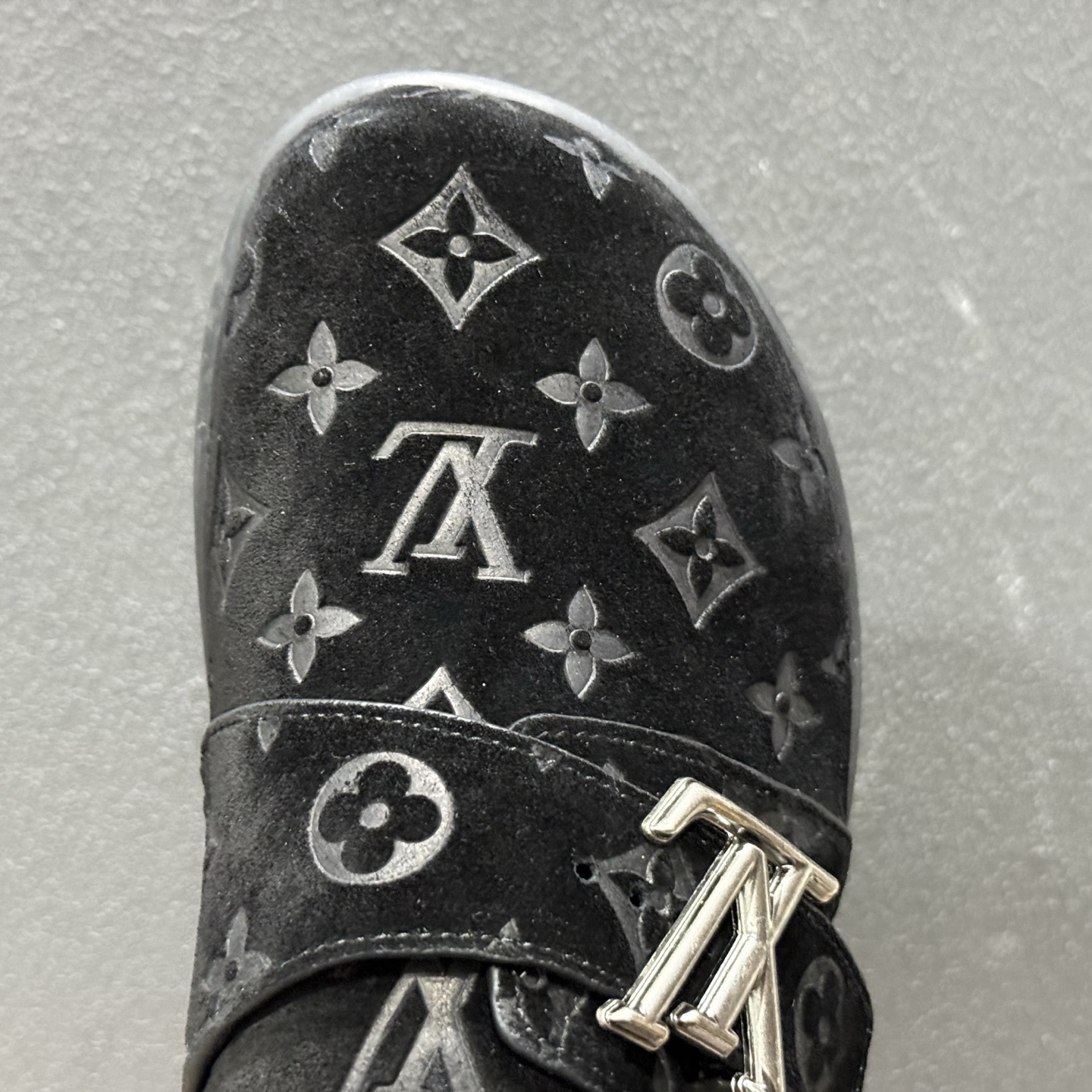 广东礼盒版Lv驴家Easy绒面小牛皮勃肯半包头拖鞋-Top High Quatity Cheap Sneakers Fashion Clothing Clothes Bags handbags Shoes of all Brand wholesale With The best Quality And Beautiful Price from China Factory Chinese suppliers wholesaler seller 广东礼盒版Lv驴家Easy绒面小牛皮勃肯半包头拖鞋