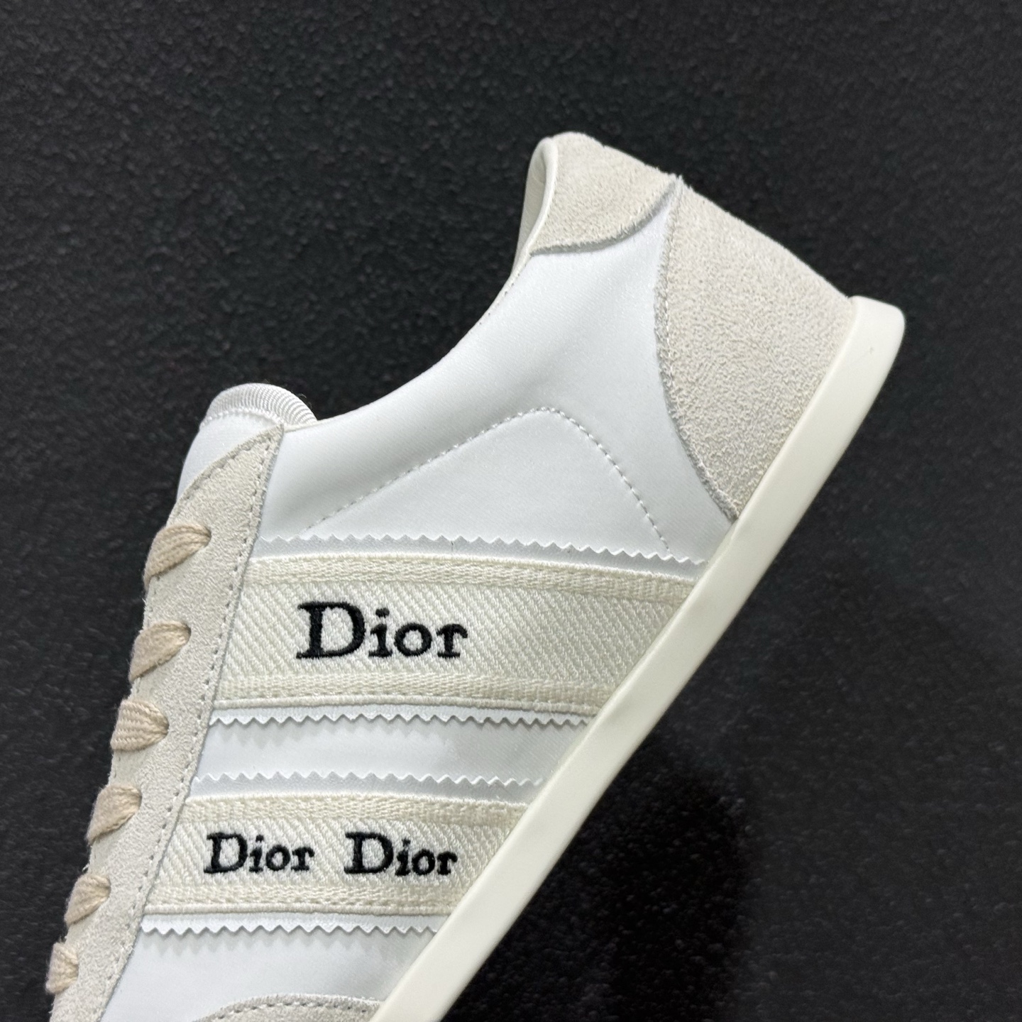 [Dior Ribbon德训鞋]经典复刻 多色可选 品牌标志性缎带印花