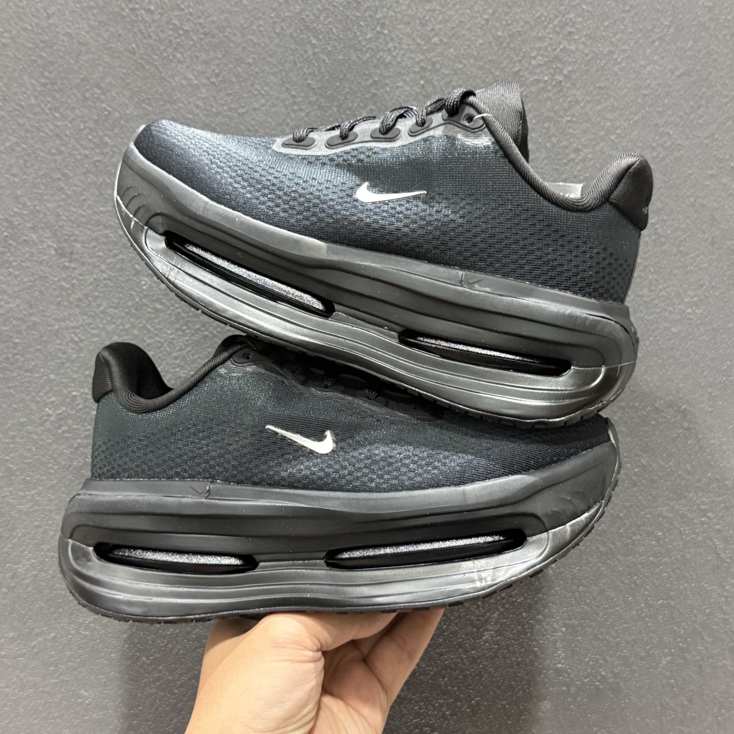 Nike Air Zoom Vomero Premium 耐克网面厚底气垫跑鞋 IQ0627-001